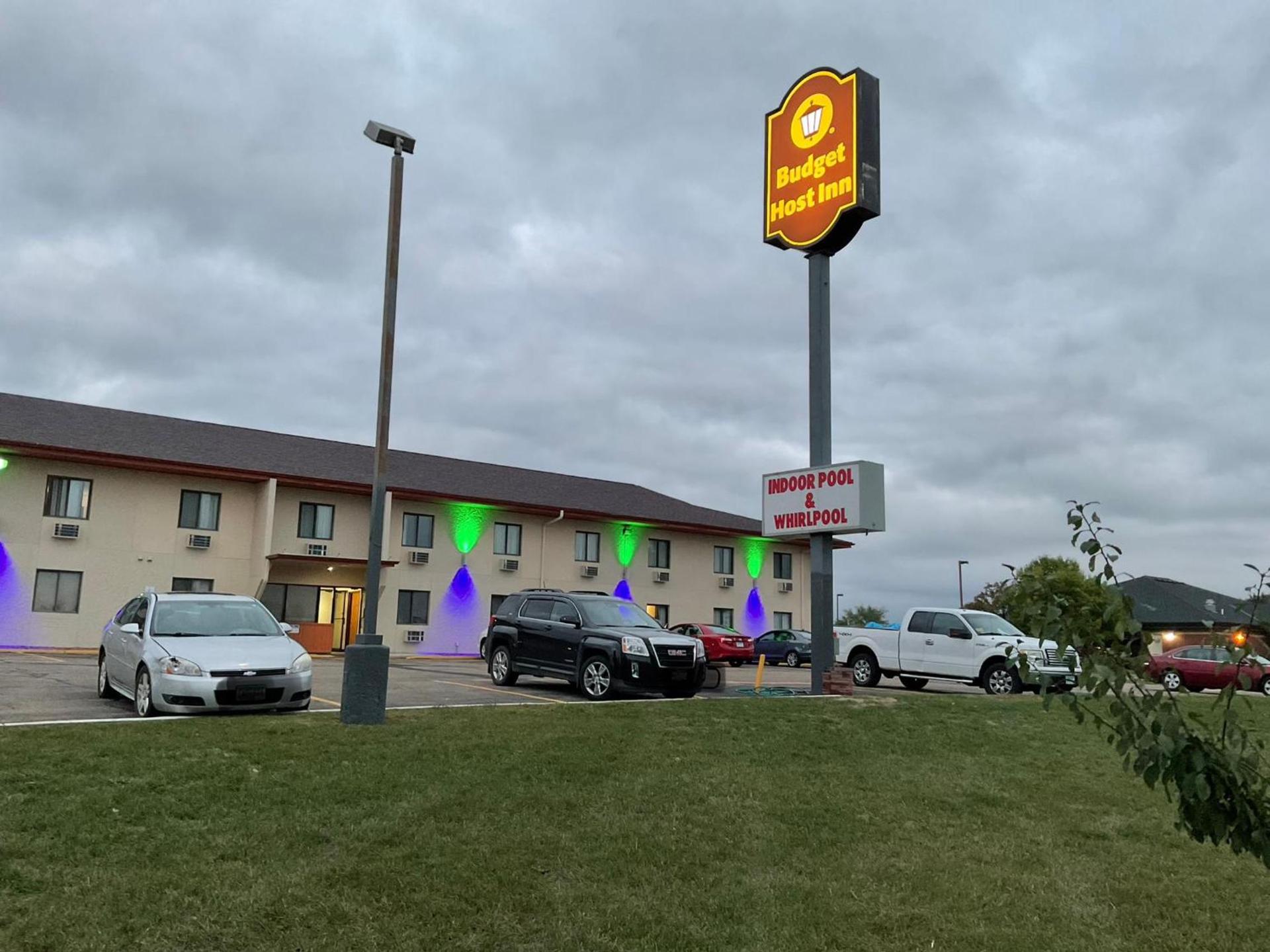 Budget Host Inn photo 1