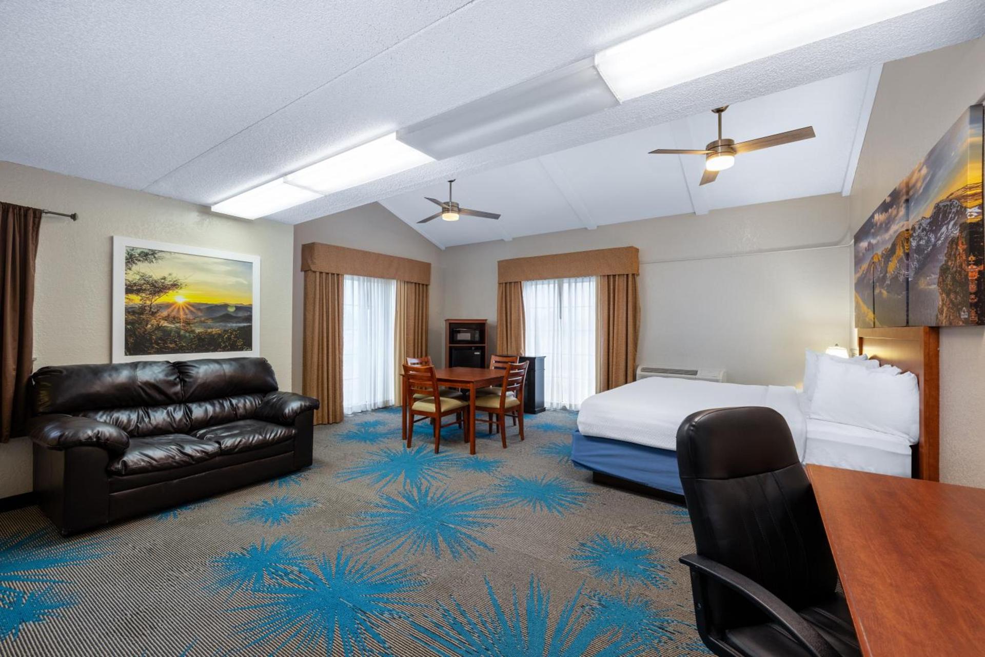 Days Inn by Wyndham Casper photo 53
