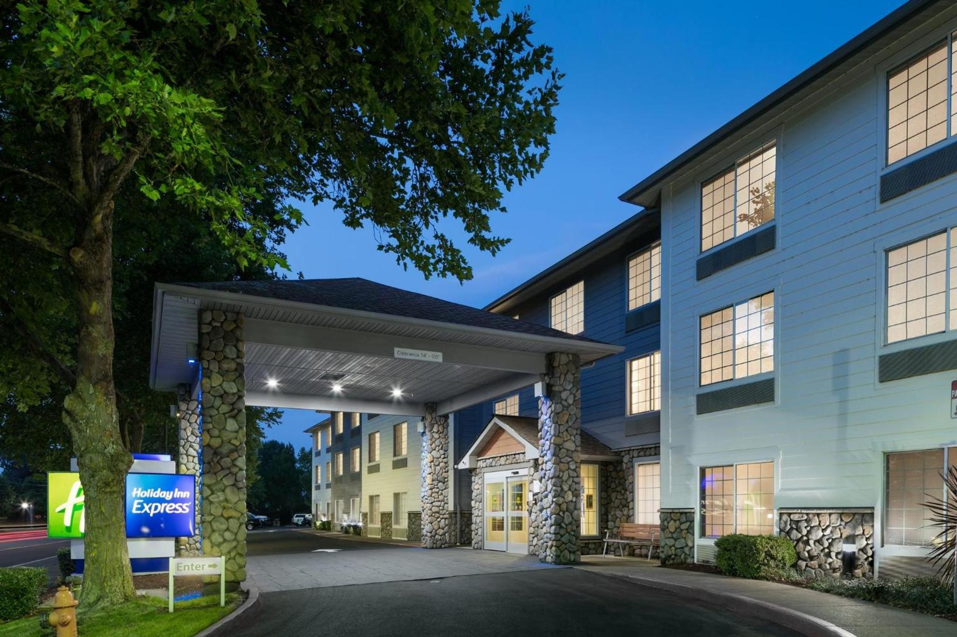 Holiday Inn Express Corvallis-On the River by IHG photo 75