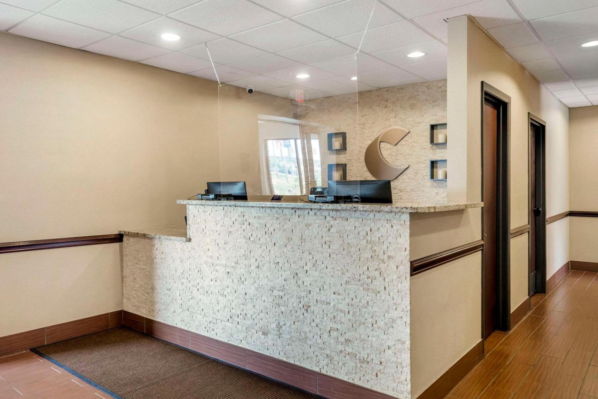 Comfort Inn Sault Ste Marie MI photo 4