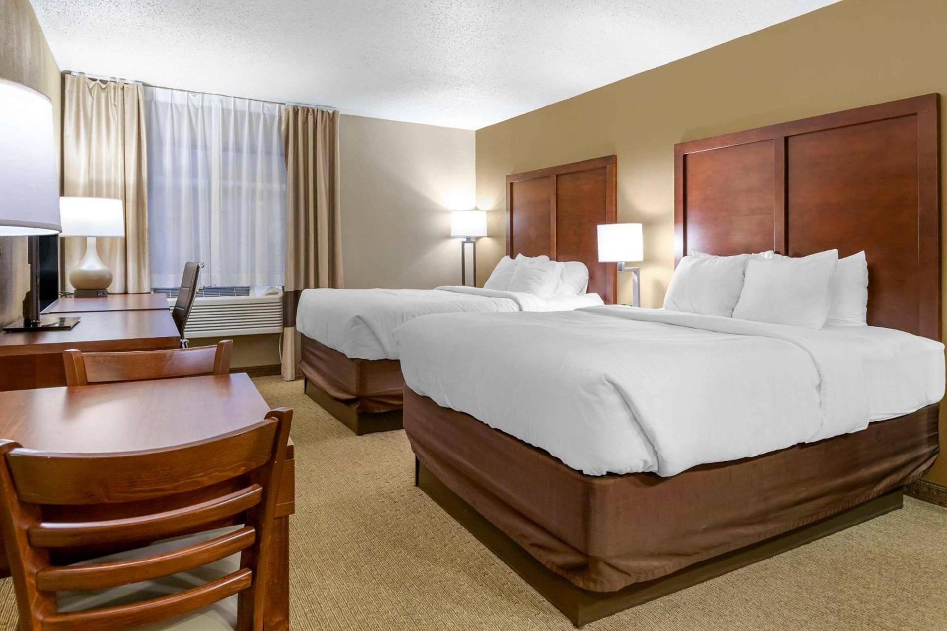 Comfort Inn Sault Ste Marie MI photo 31