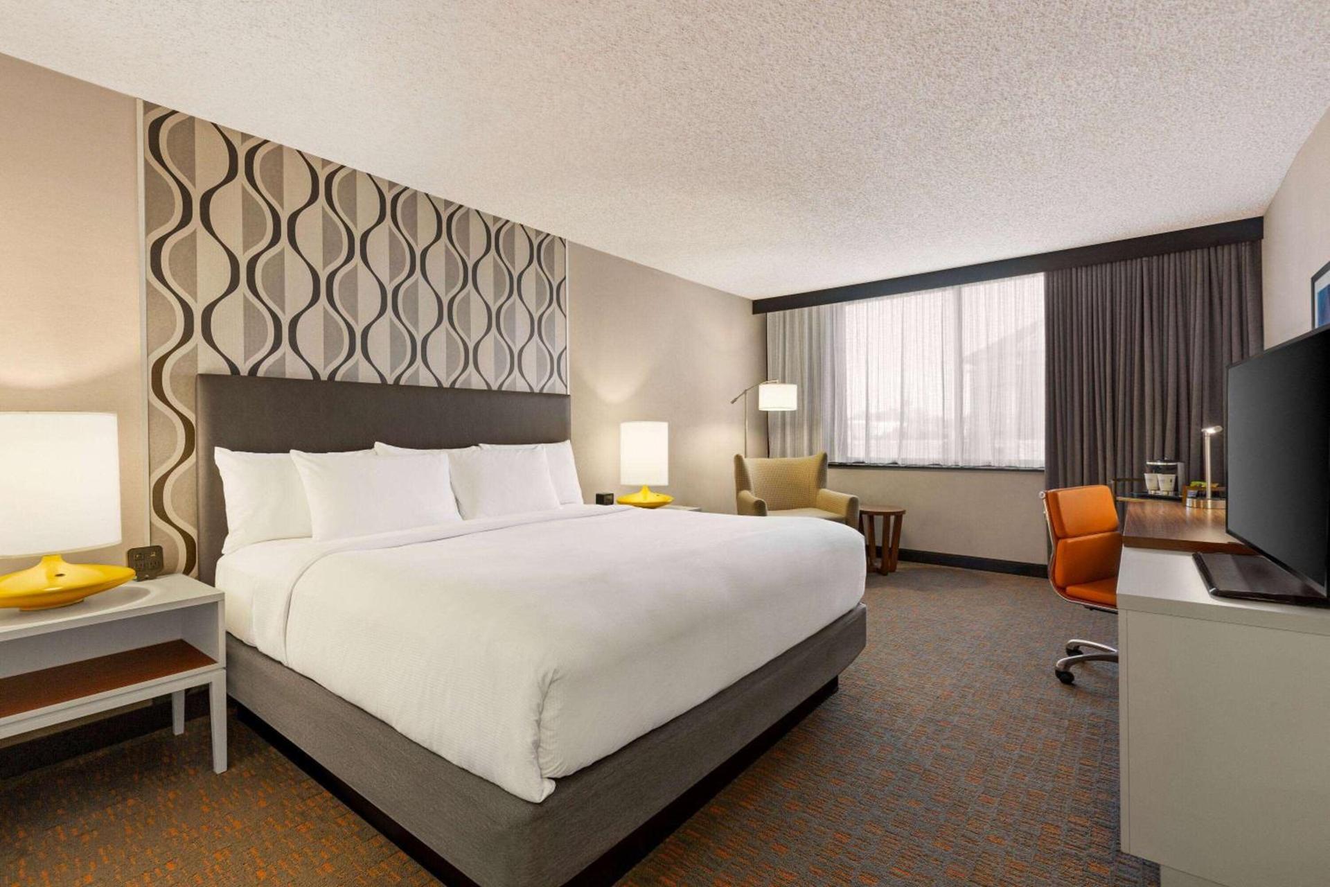 Wyndham Fort Smith City Center photo 13