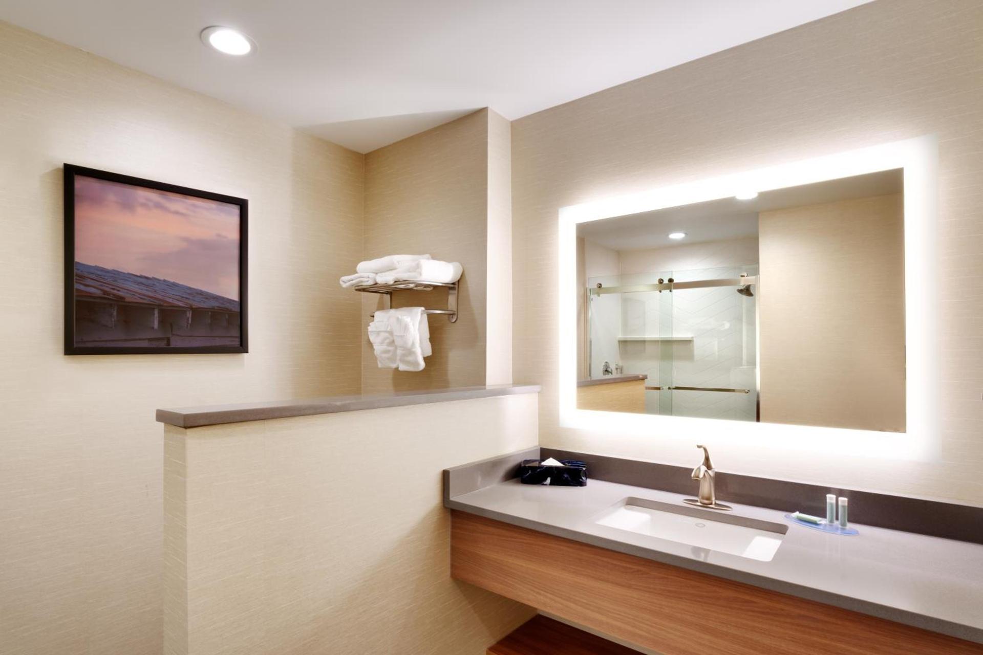 Fairfield Inn by Marriott Lexington Park Patuxent River Naval Air Station photo 18