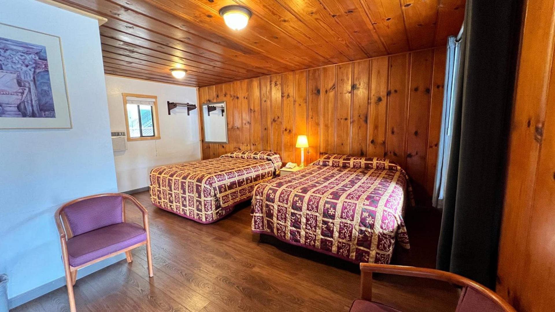 Pine Cone Motel photo 6