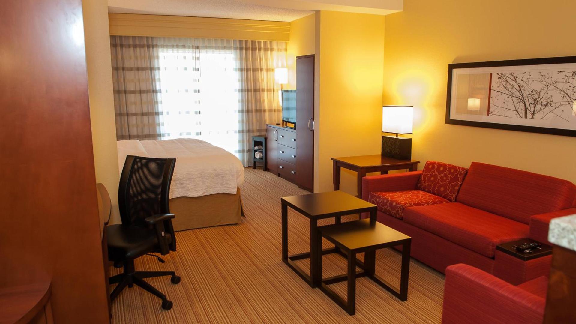 Courtyard by Marriott Pittsburgh North/Cranberry Woods photo 4