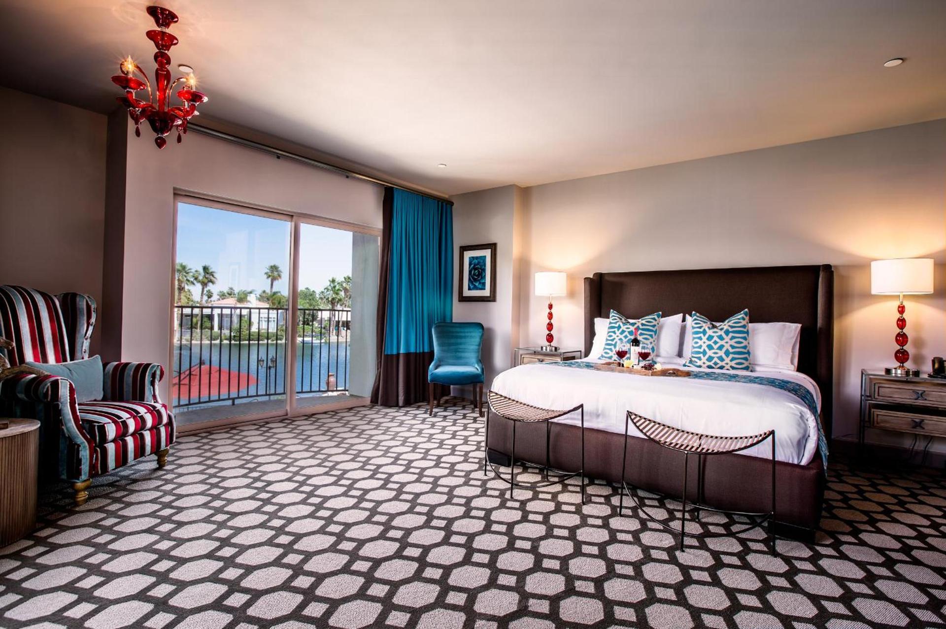 The Chateau at Lake La Quinta photo 38