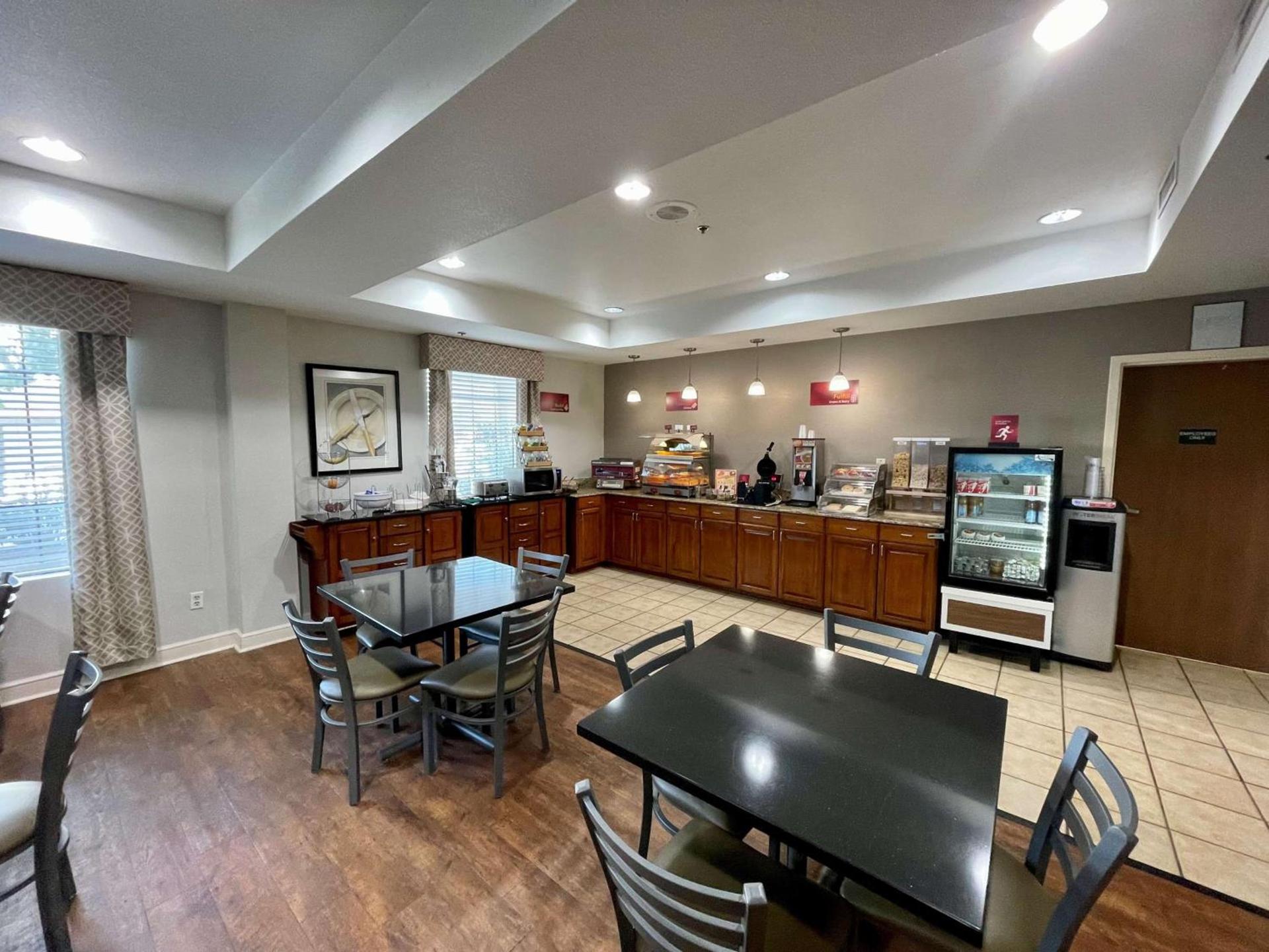 Best Western Plus Executive Hotel & Suites photo 5