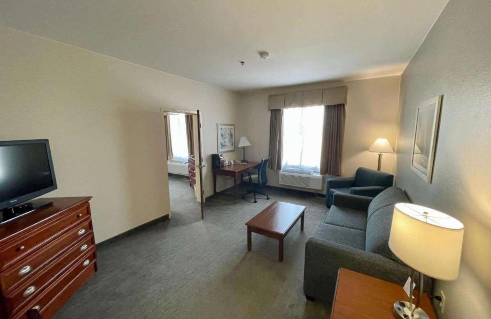 Best Western Plus Executive Hotel & Suites photo 20