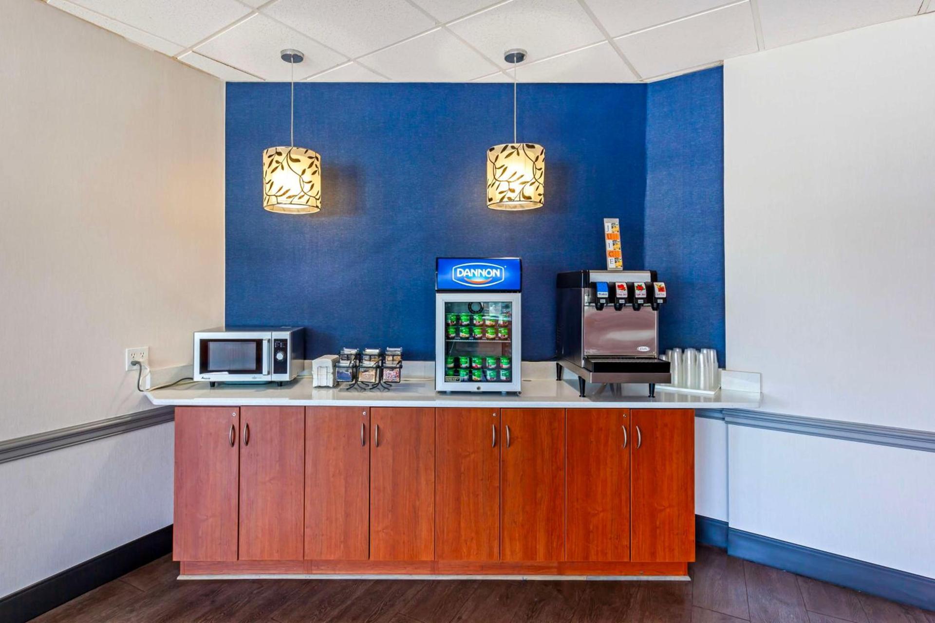 Best Western Summit Inn photo 39
