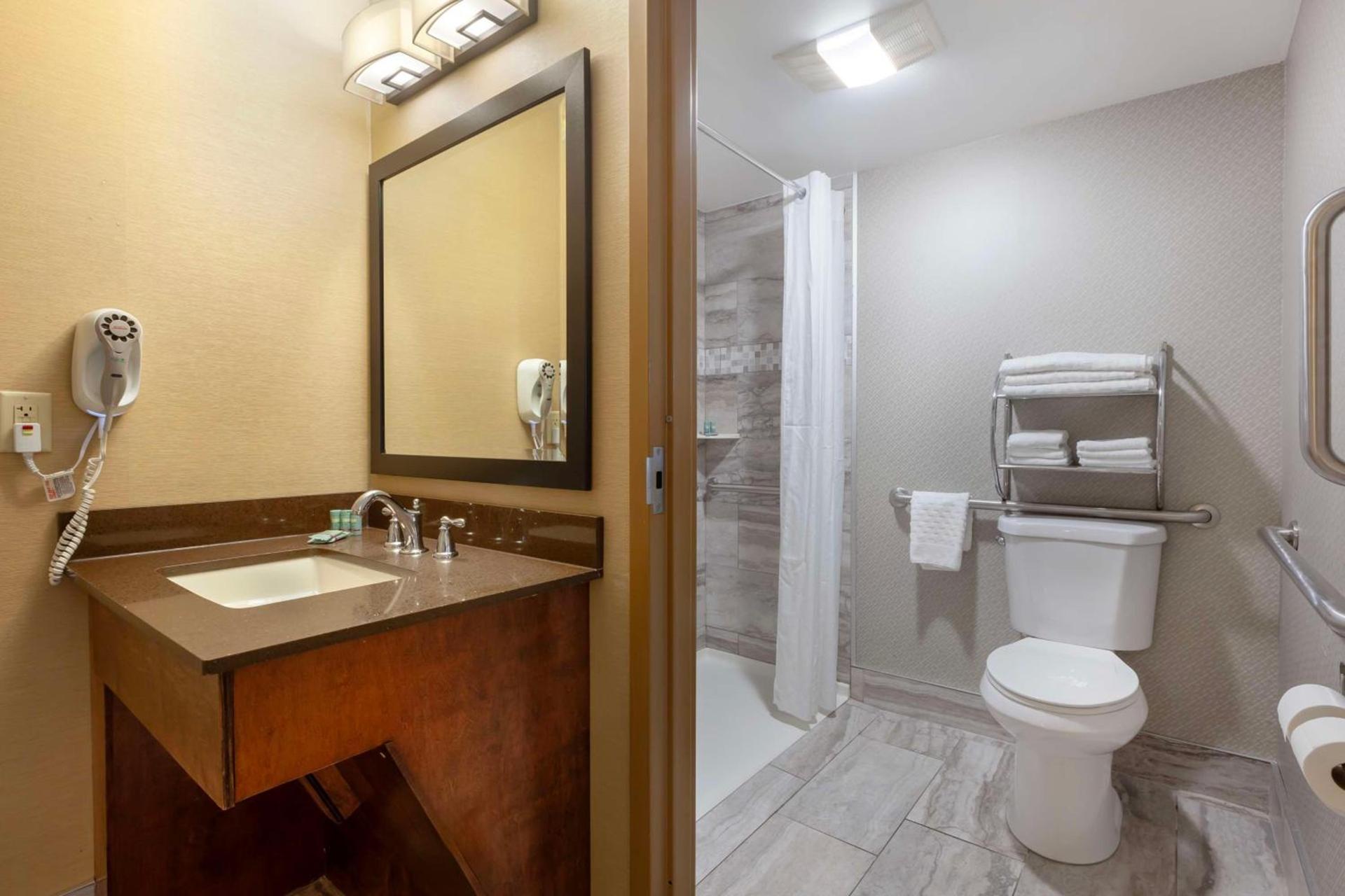 Best Western Summit Inn photo 20