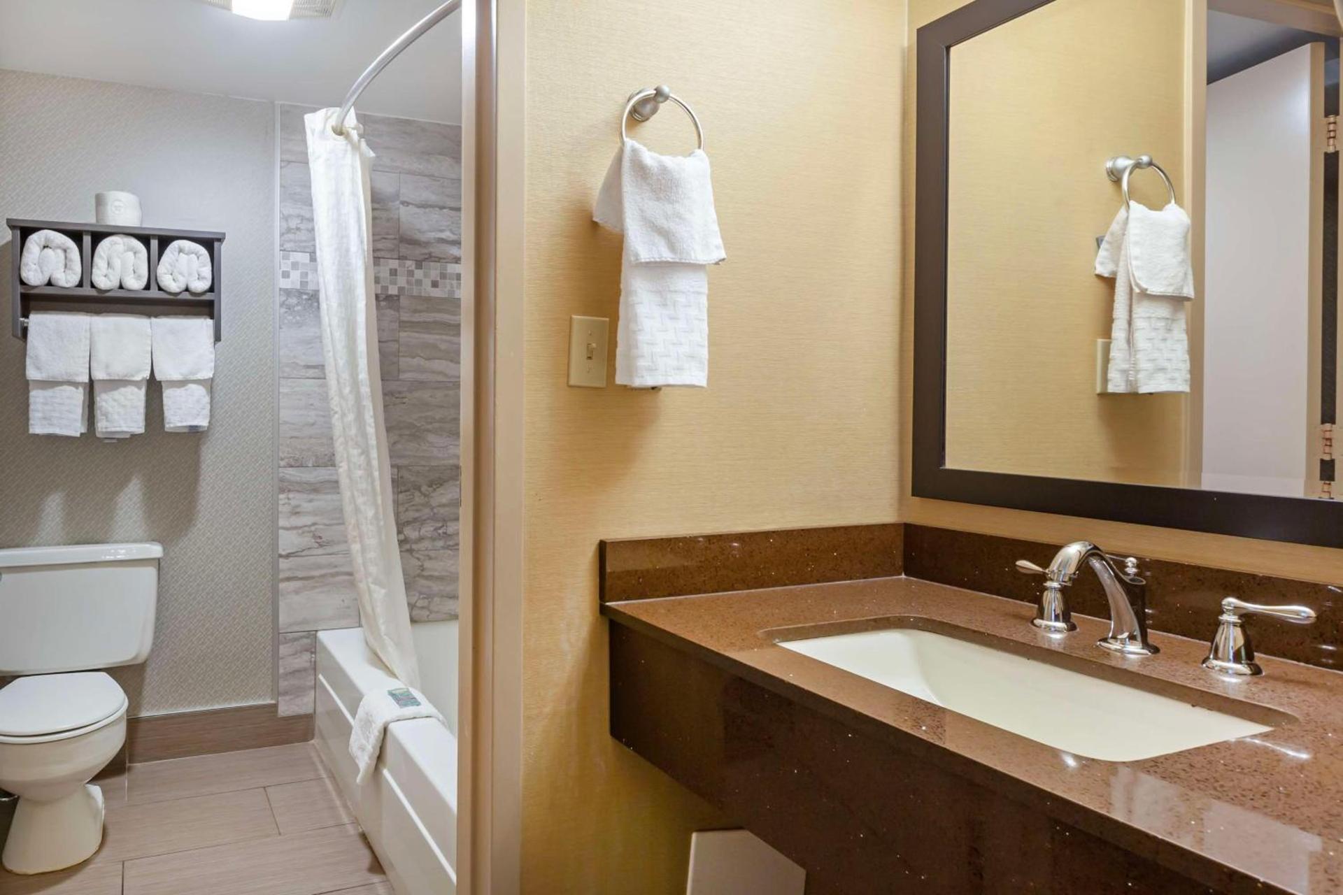 Best Western Summit Inn photo 29