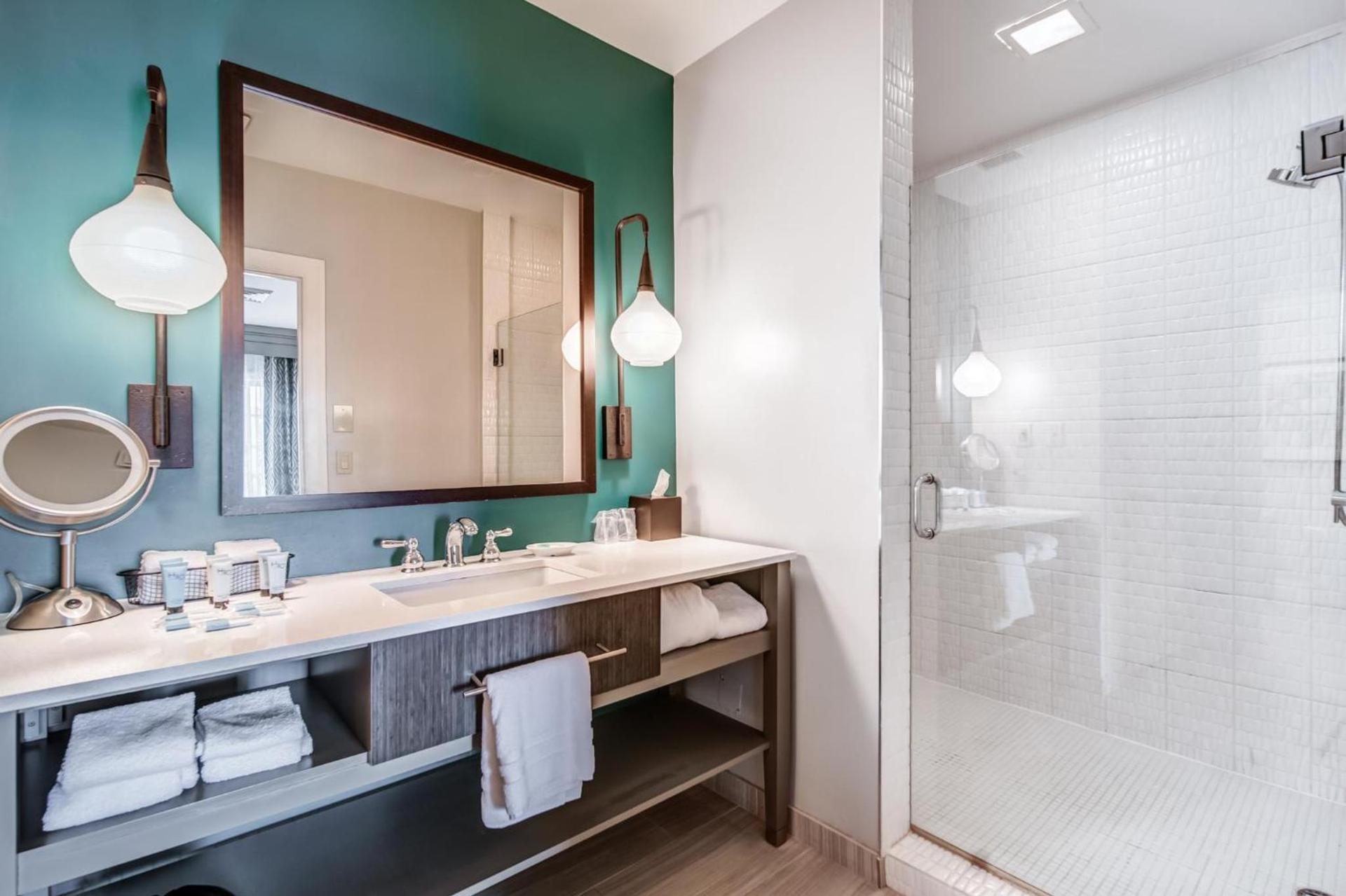 Hotel Indigo Atlanta-Vinings Ballpark Area by IHG photo 86