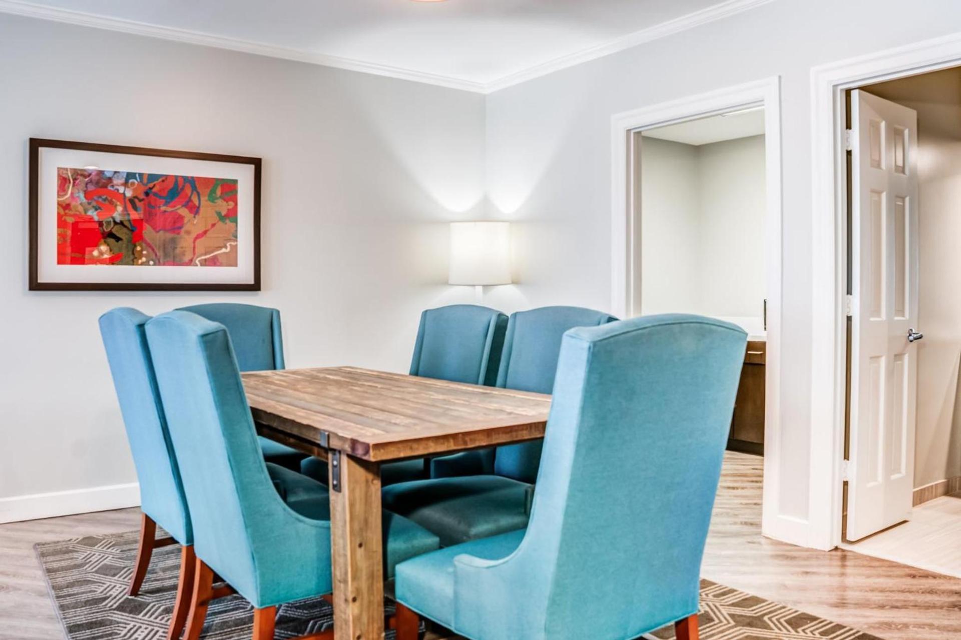 Hotel Indigo Atlanta-Vinings Ballpark Area by IHG photo 36