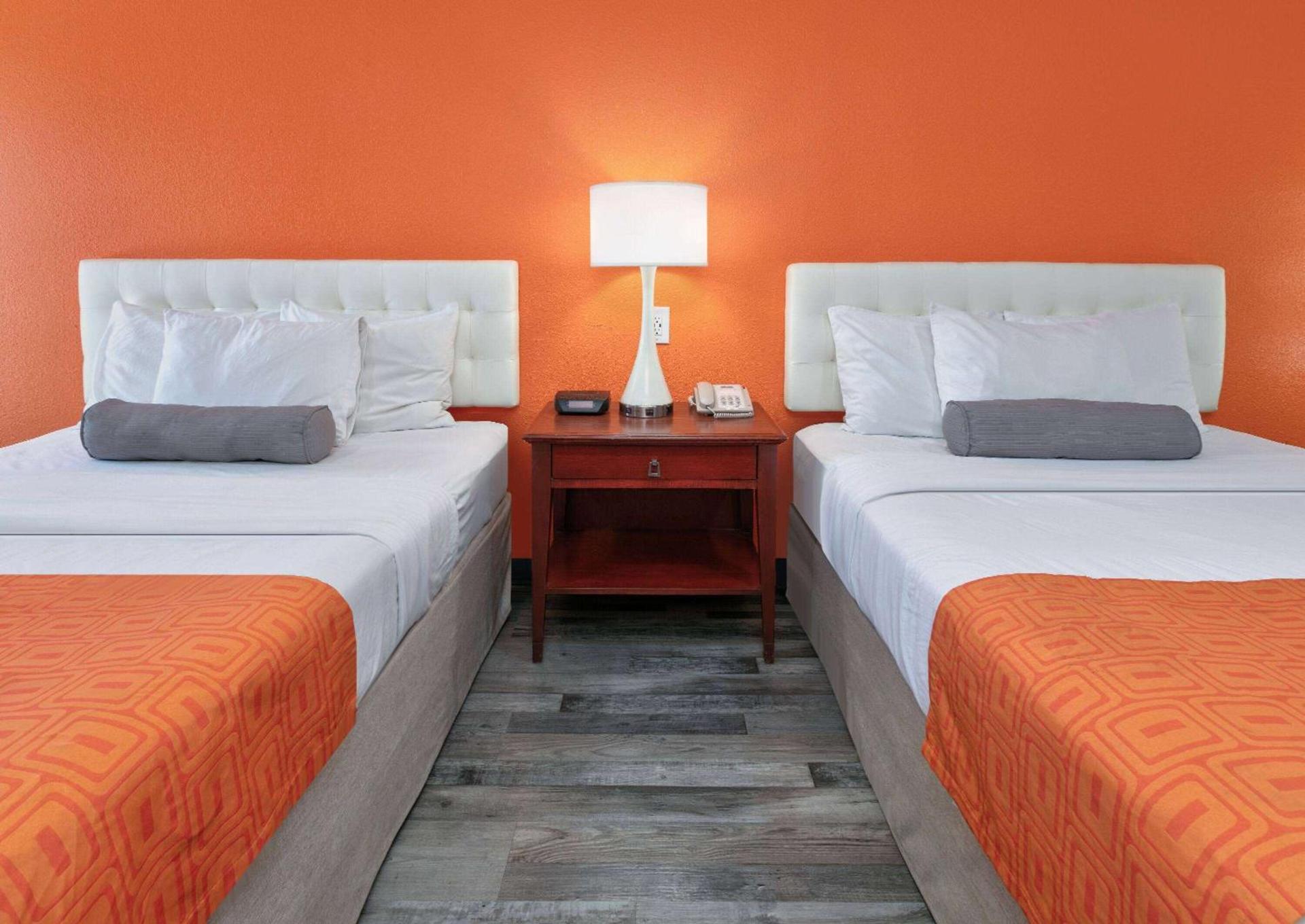 Howard Johnson by Wyndham San Marcos photo 19