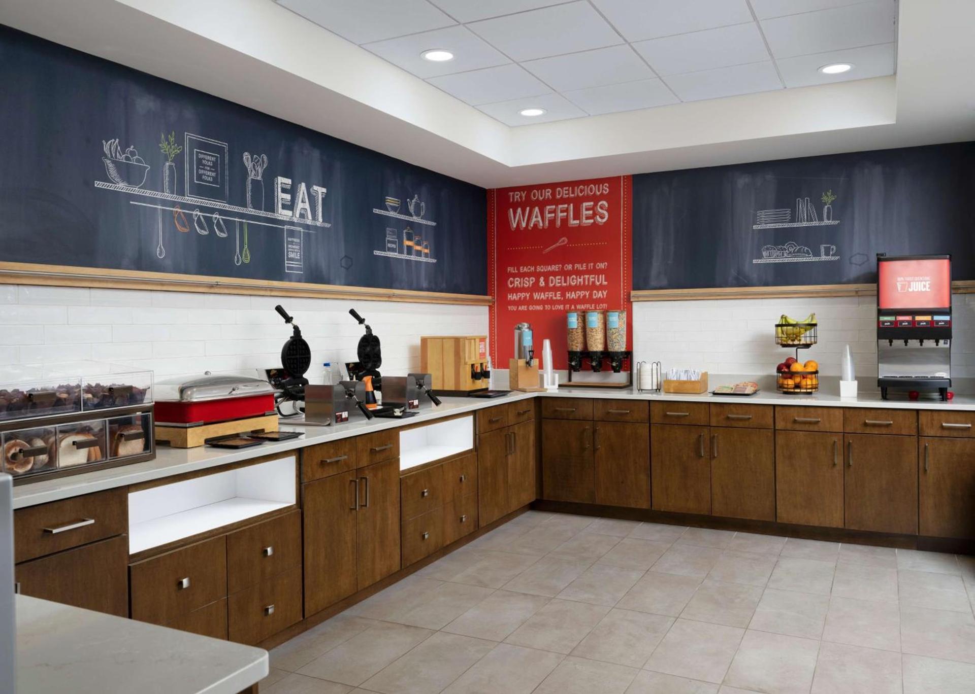 Hampton Inn Troy photo 3