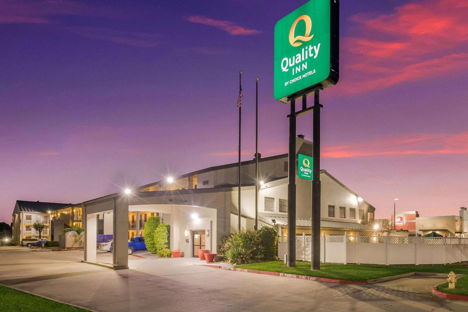 Quality Inn Tulsa Central photo 7
