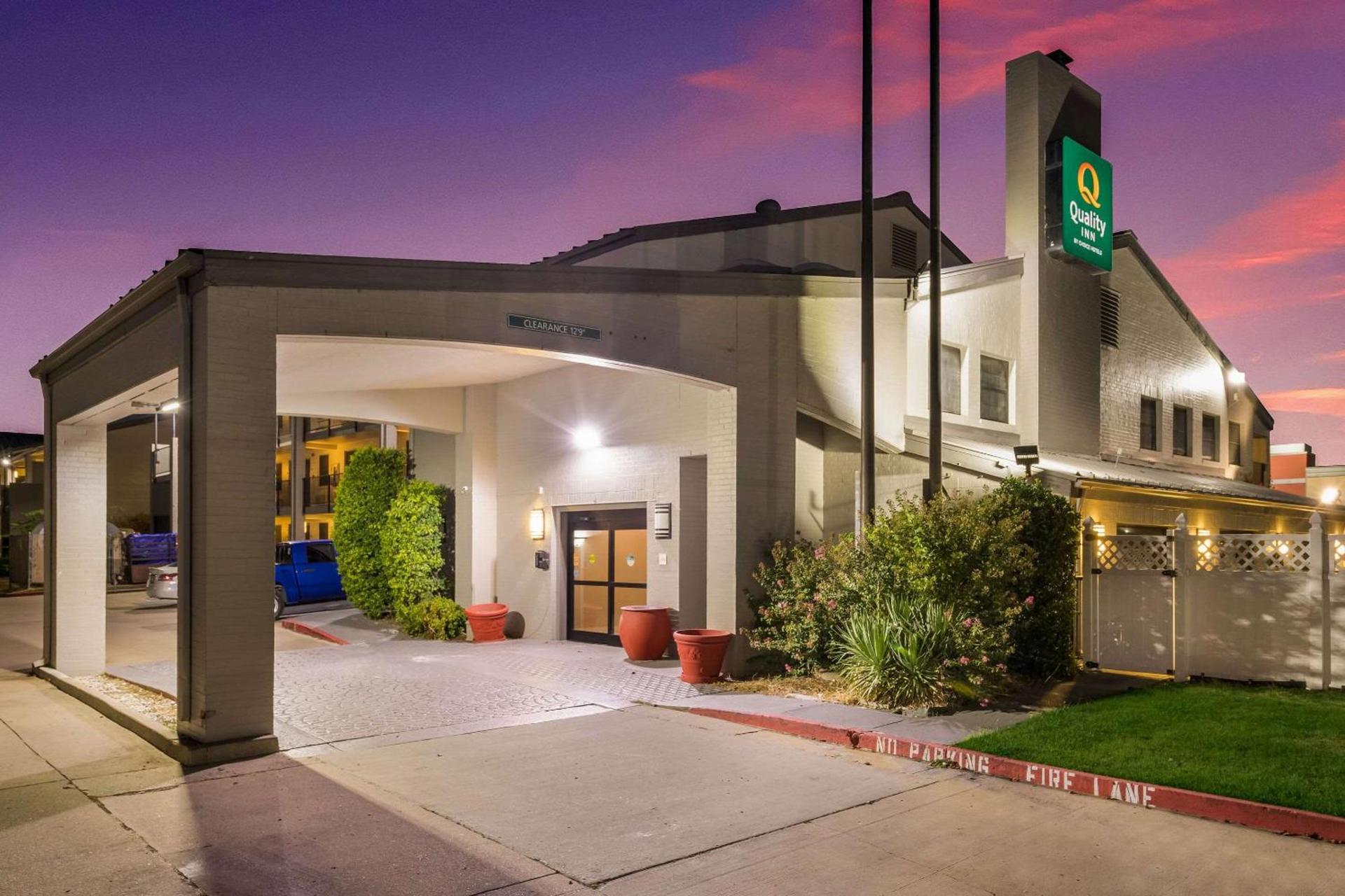 Quality Inn Tulsa Central photo 8