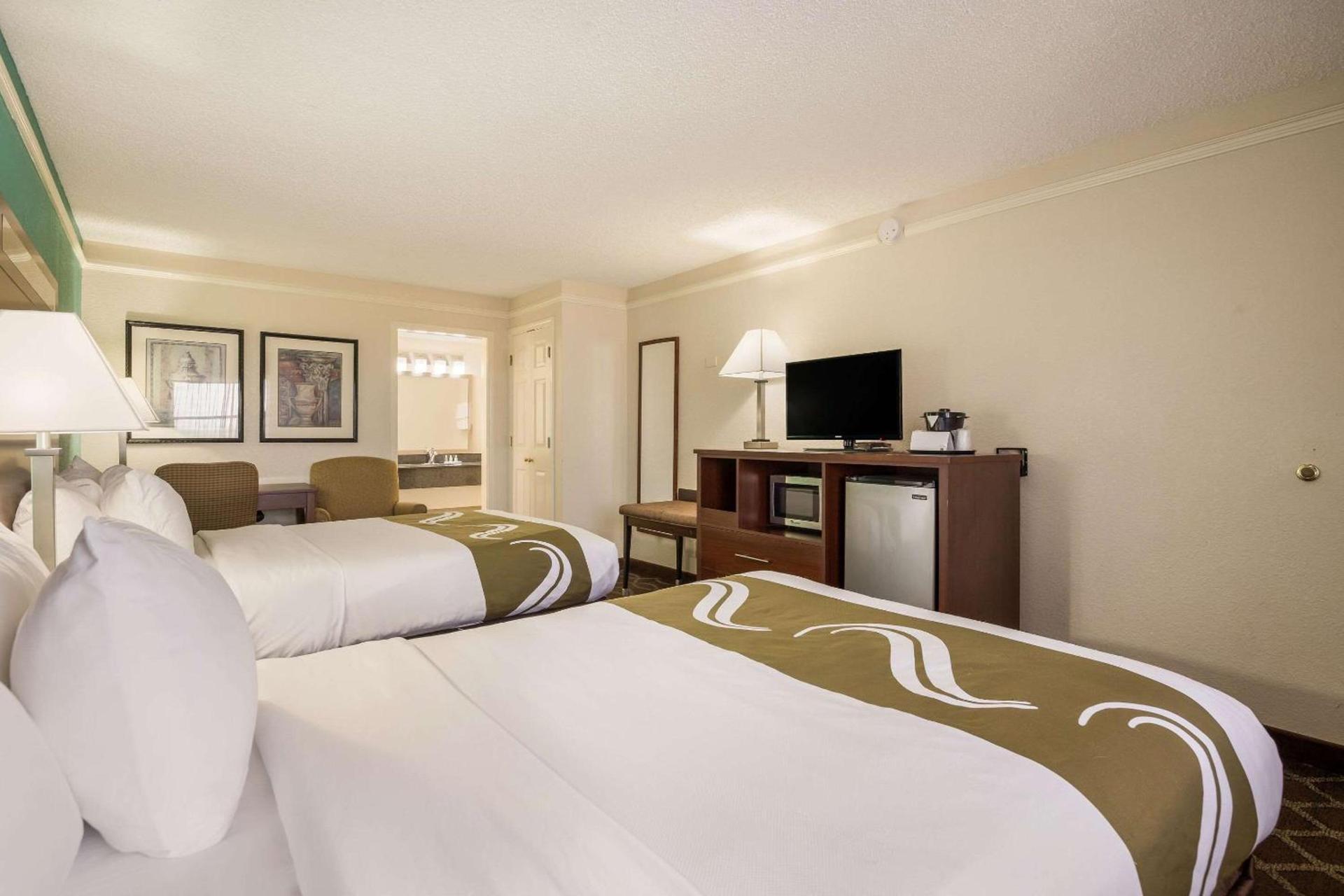 Quality Inn Tulsa Central photo 21
