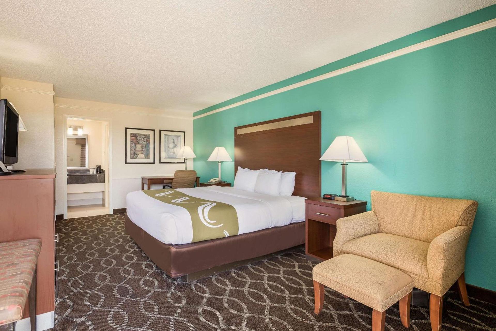 Quality Inn Tulsa Central photo 23