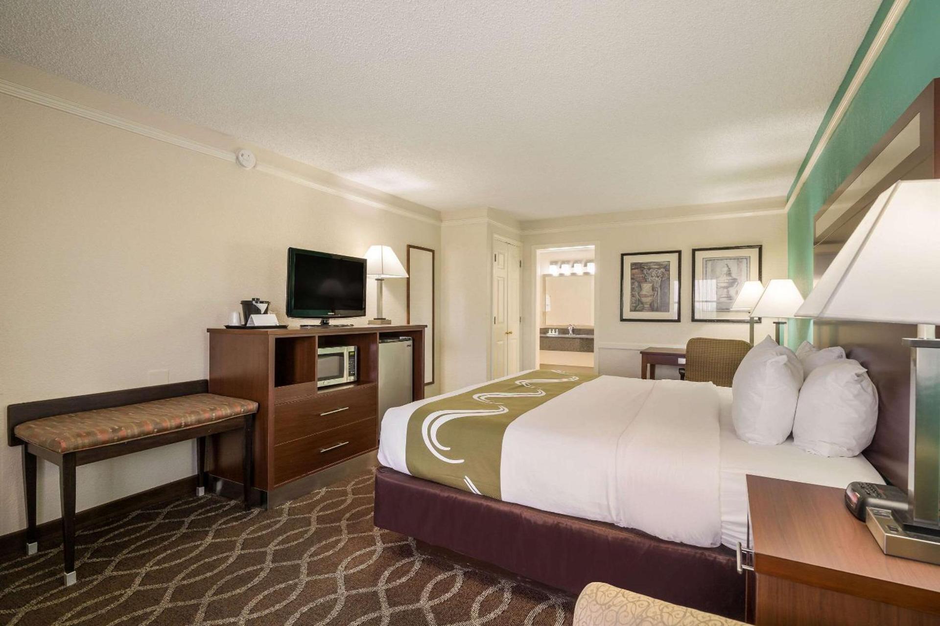 Quality Inn Tulsa Central photo 24