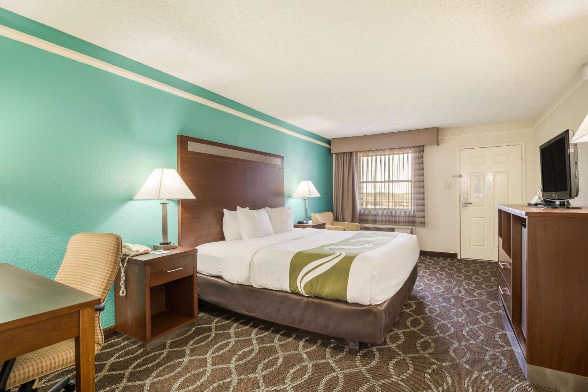 Quality Inn Tulsa Central photo 25