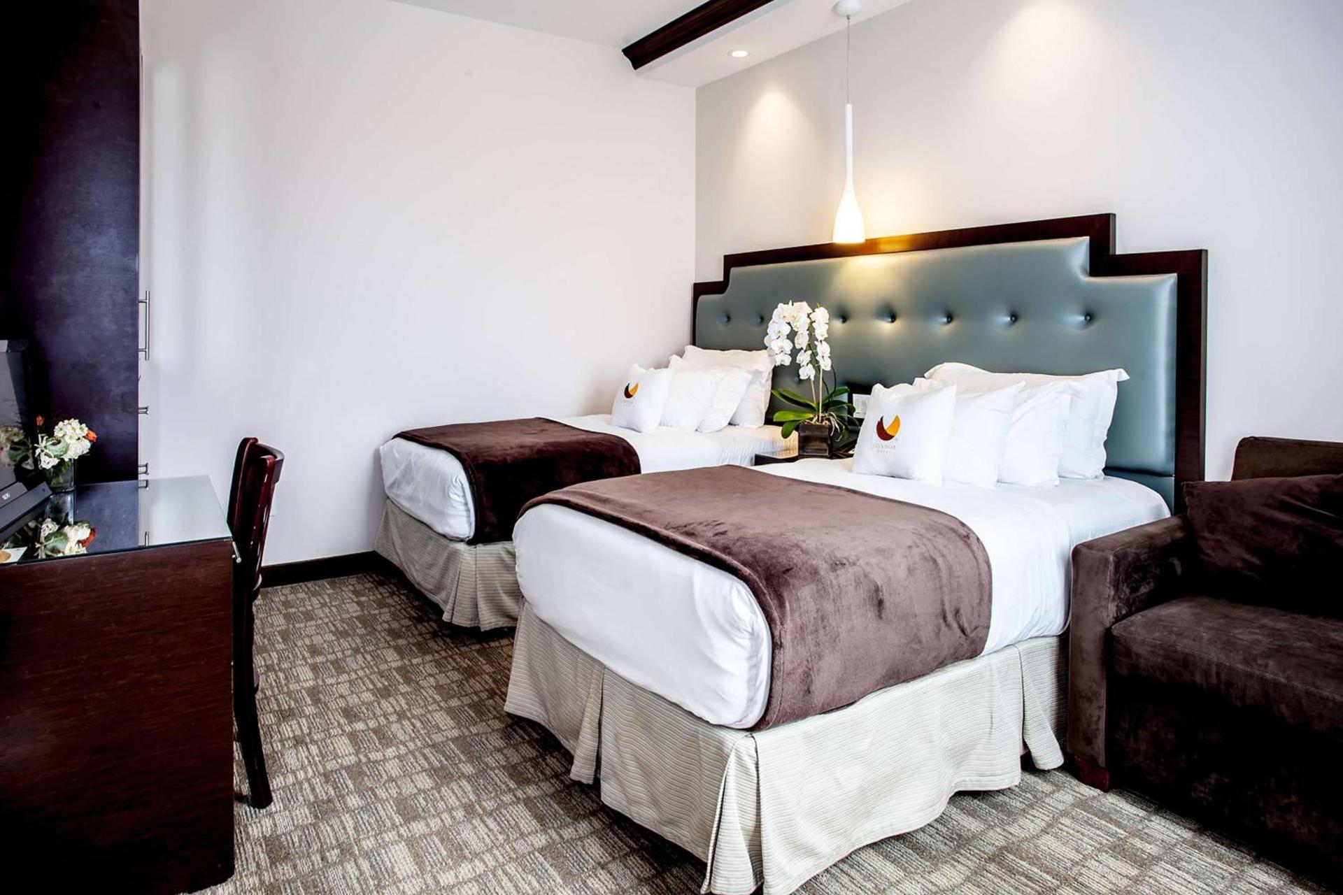 Aura Hotel Brooklyn photo 69