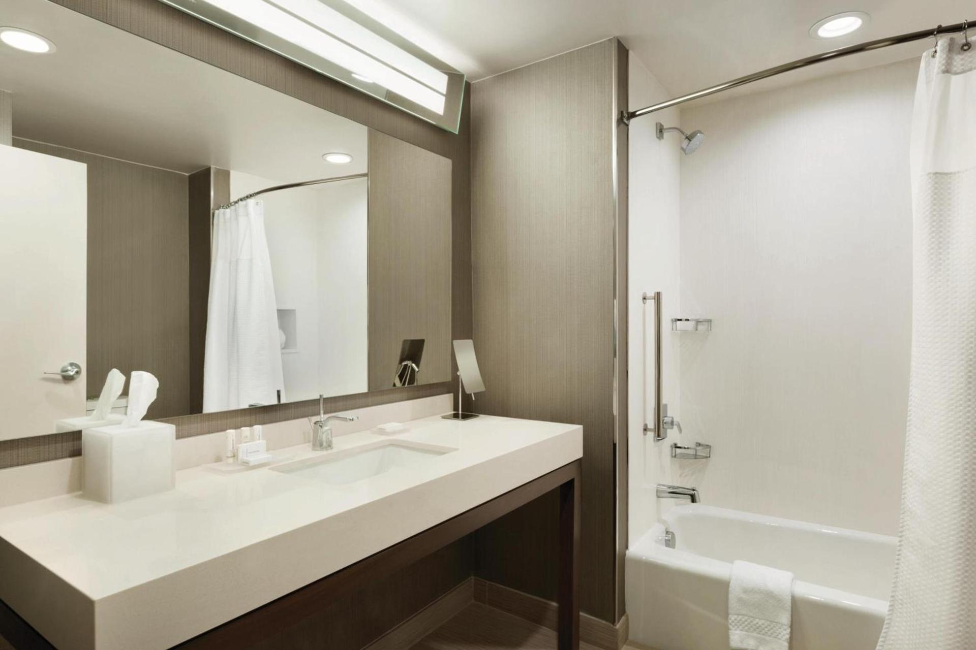 Courtyard by Marriott El Paso East/I-10 photo 10