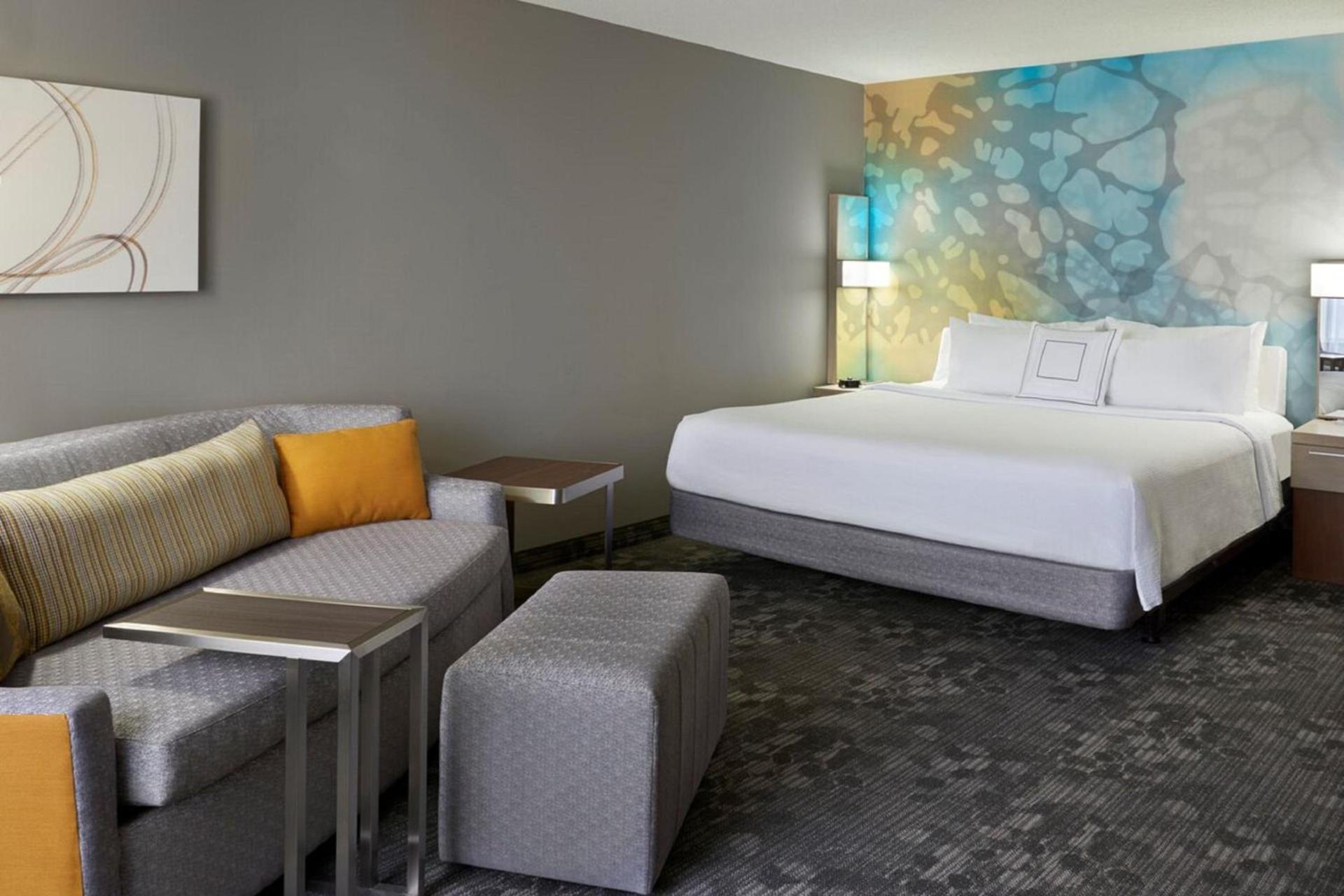 Courtyard by Marriott Battle Creek photo 9