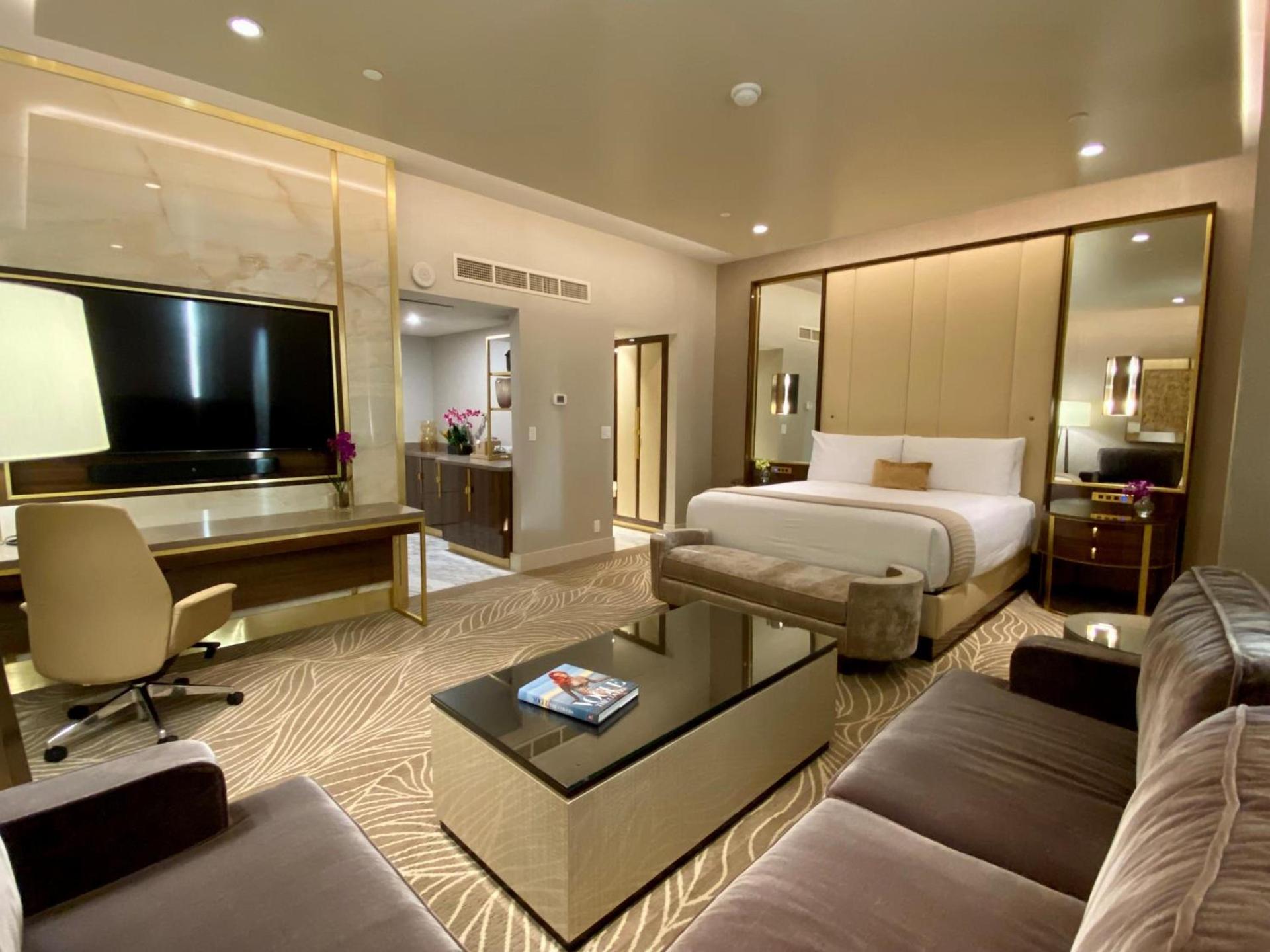 SAHARA Las Vegas photo 6