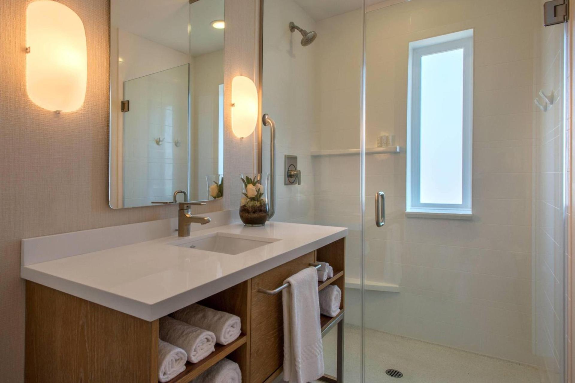 SpringHill Suites by Marriott Oceanside Beach photo 17