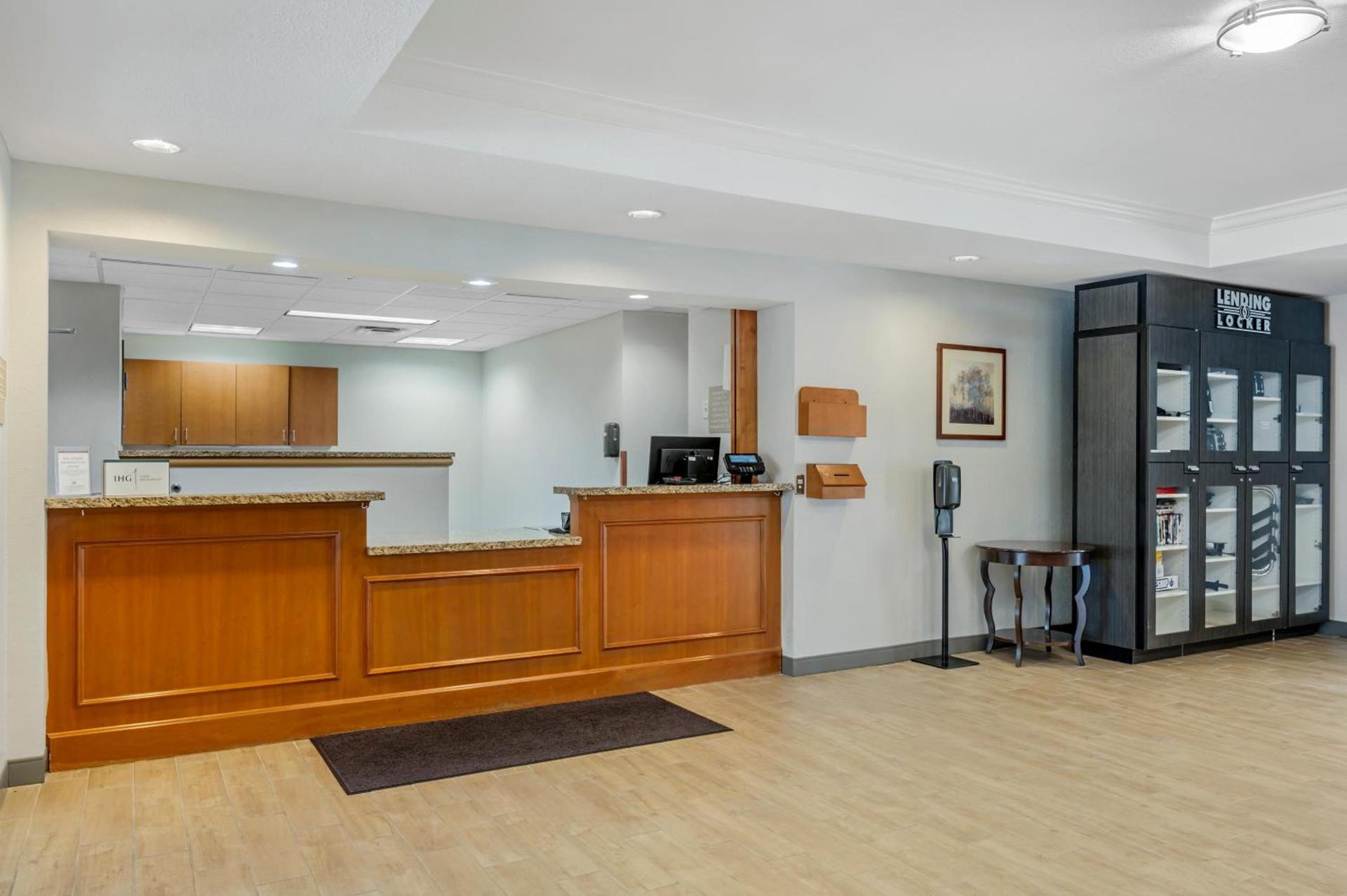 Candlewood Suites Indianapolis East by IHG photo 11