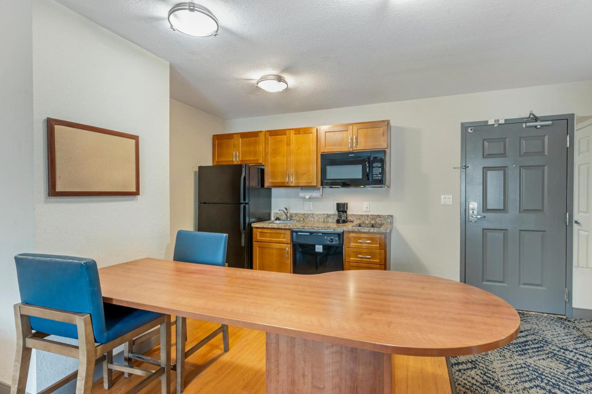 Candlewood Suites Indianapolis East by IHG photo 16