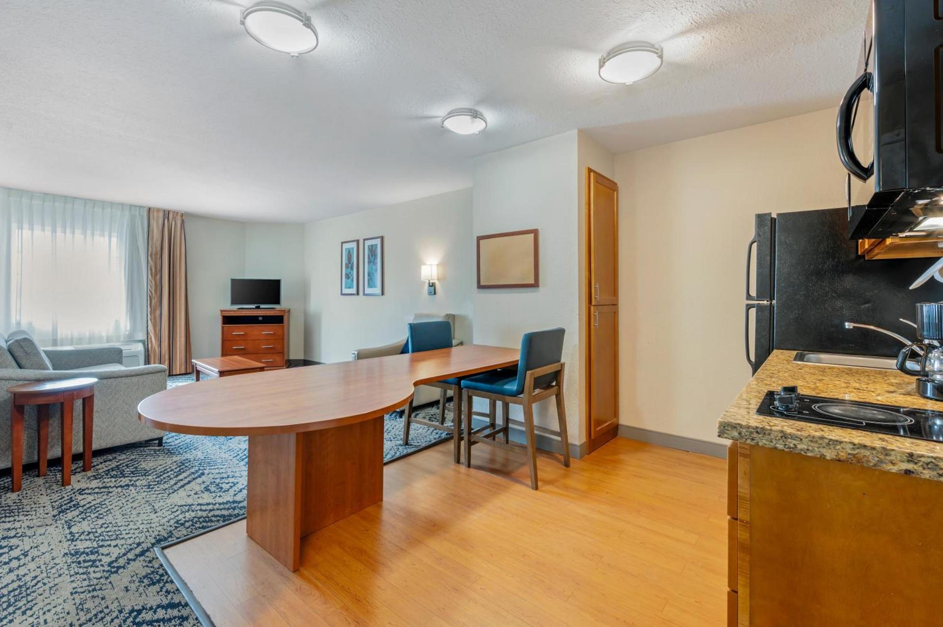 Candlewood Suites Indianapolis East by IHG photo 15