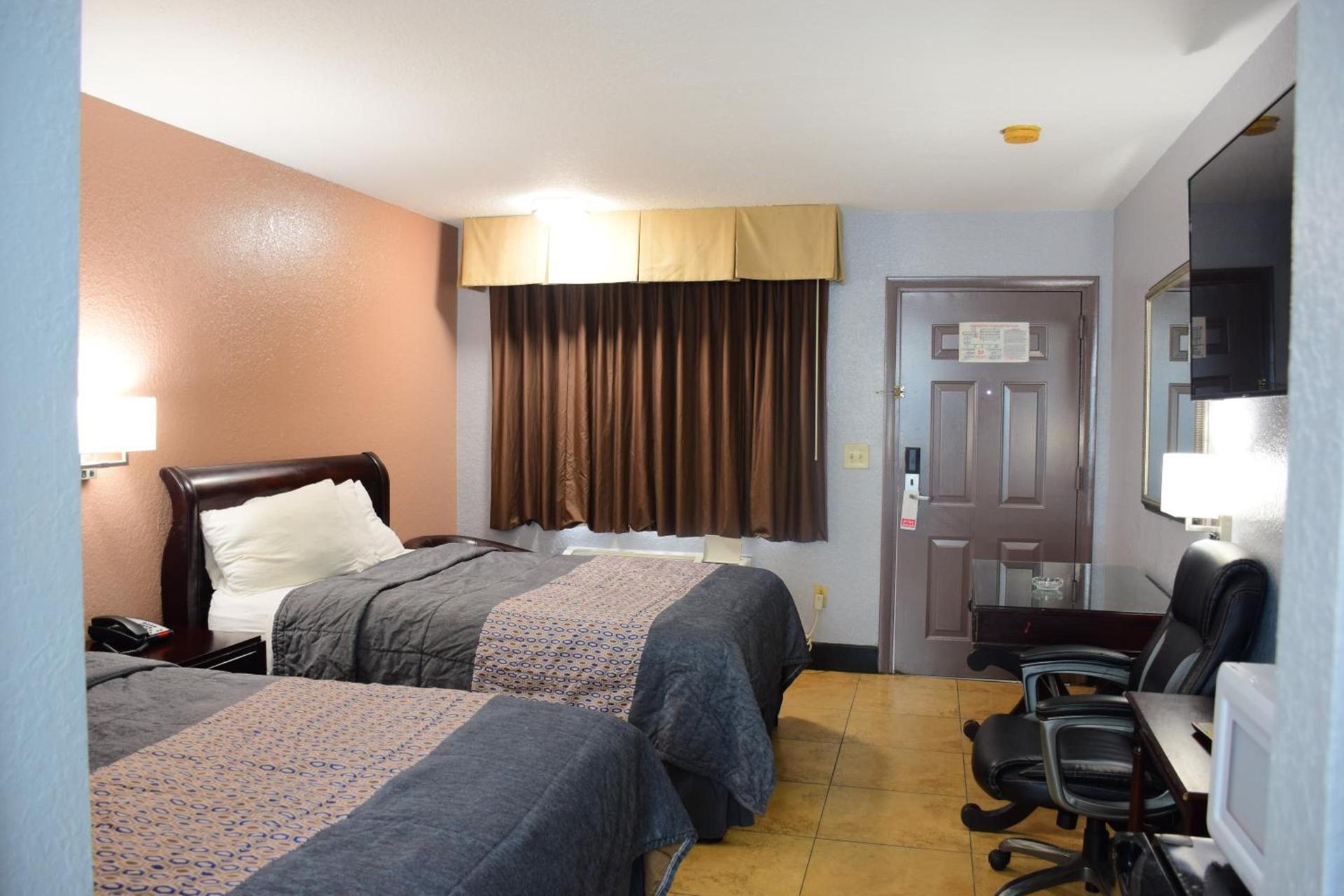 Flamingo Motel photo 11