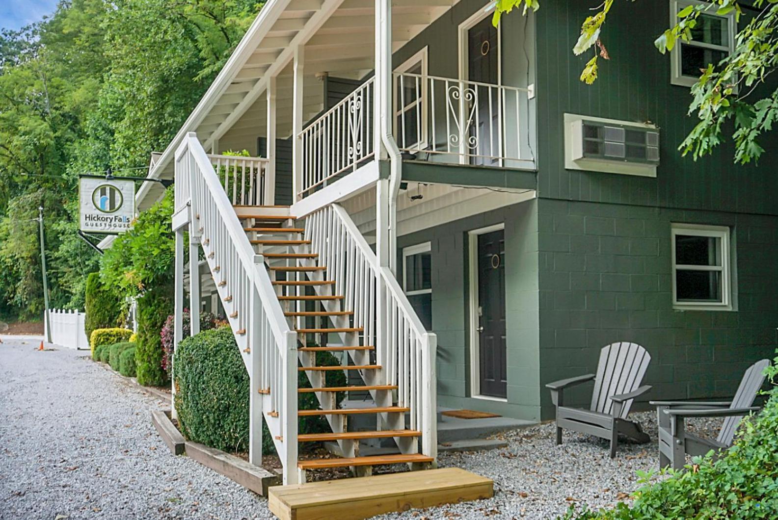 Hickory Falls Inn photo 11
