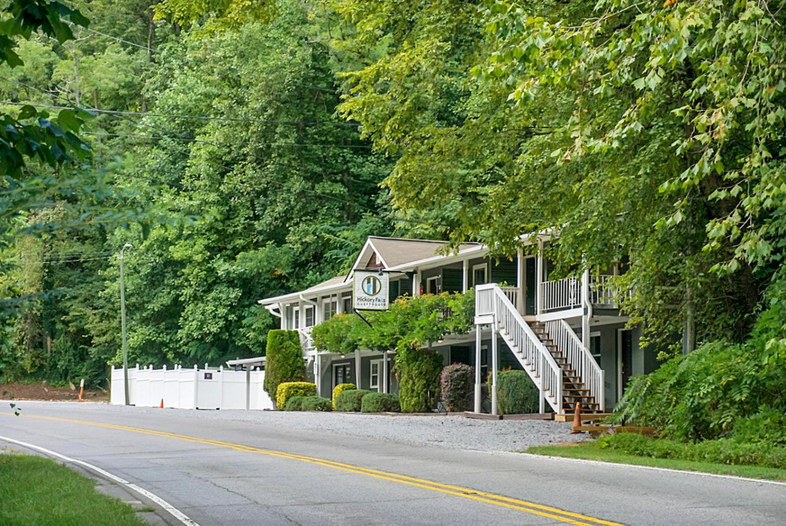 Hickory Falls Inn photo 12