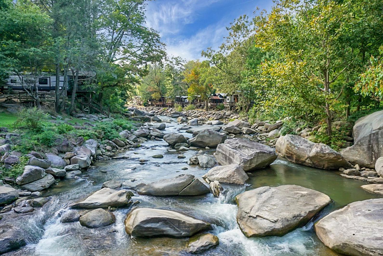 Hickory Falls Inn photo 17