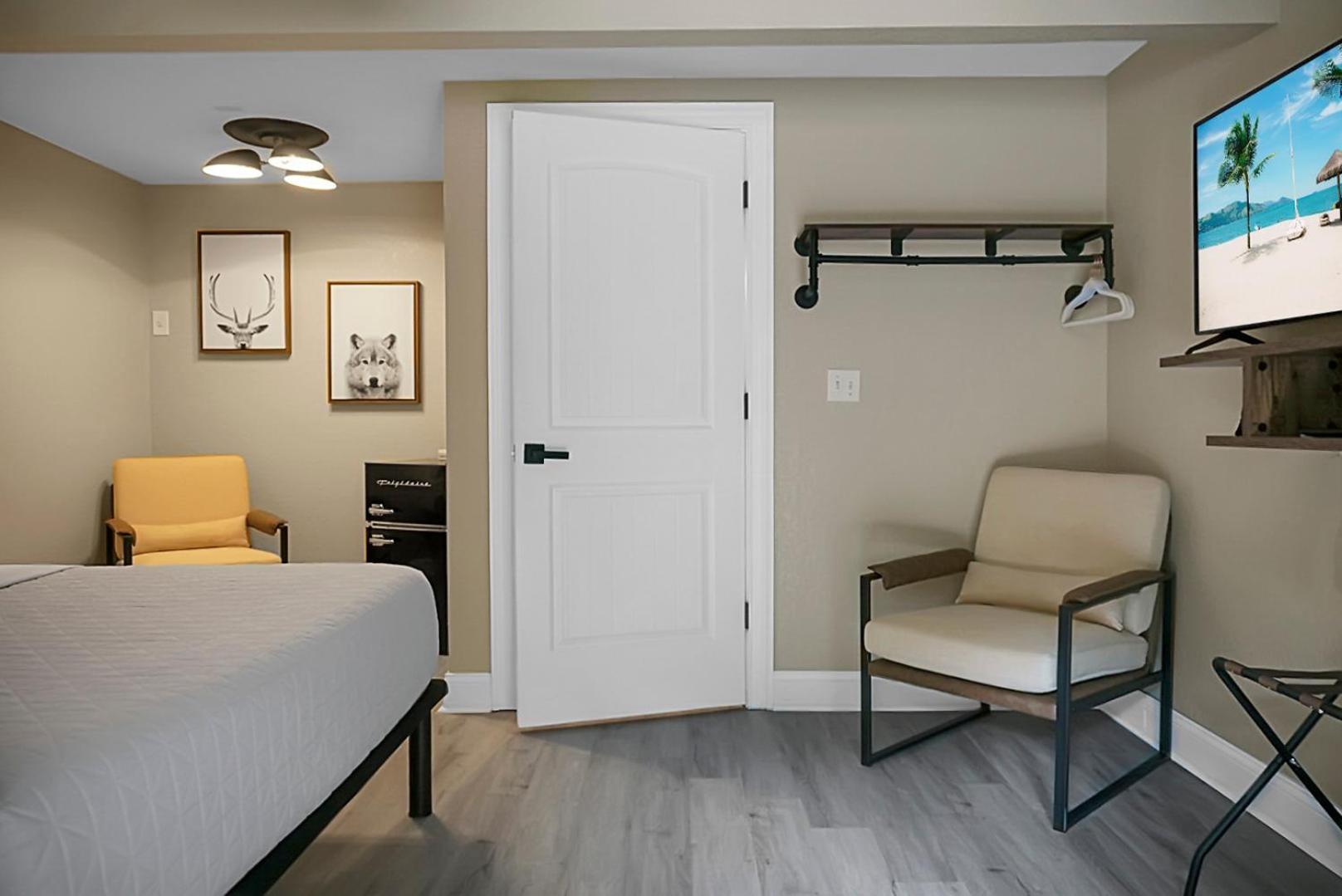 Hickory Falls Inn photo 63