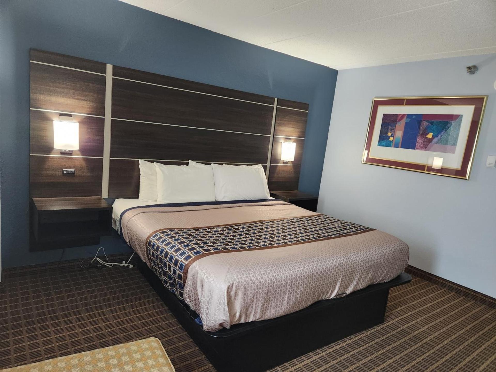 Stillwater Inn & Suites photo 15