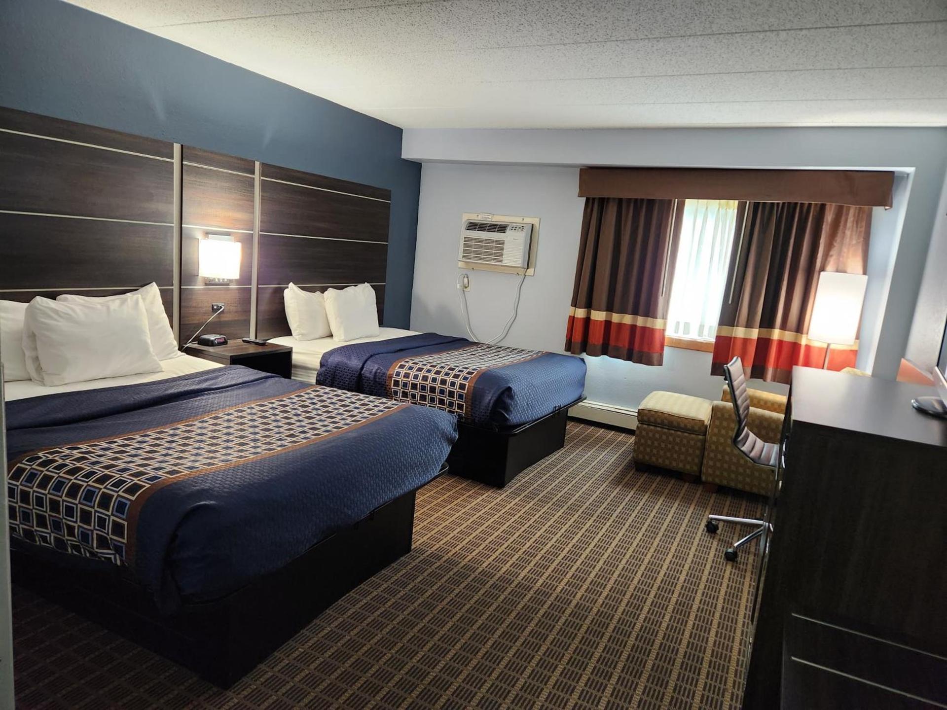 Stillwater Inn & Suites photo 7