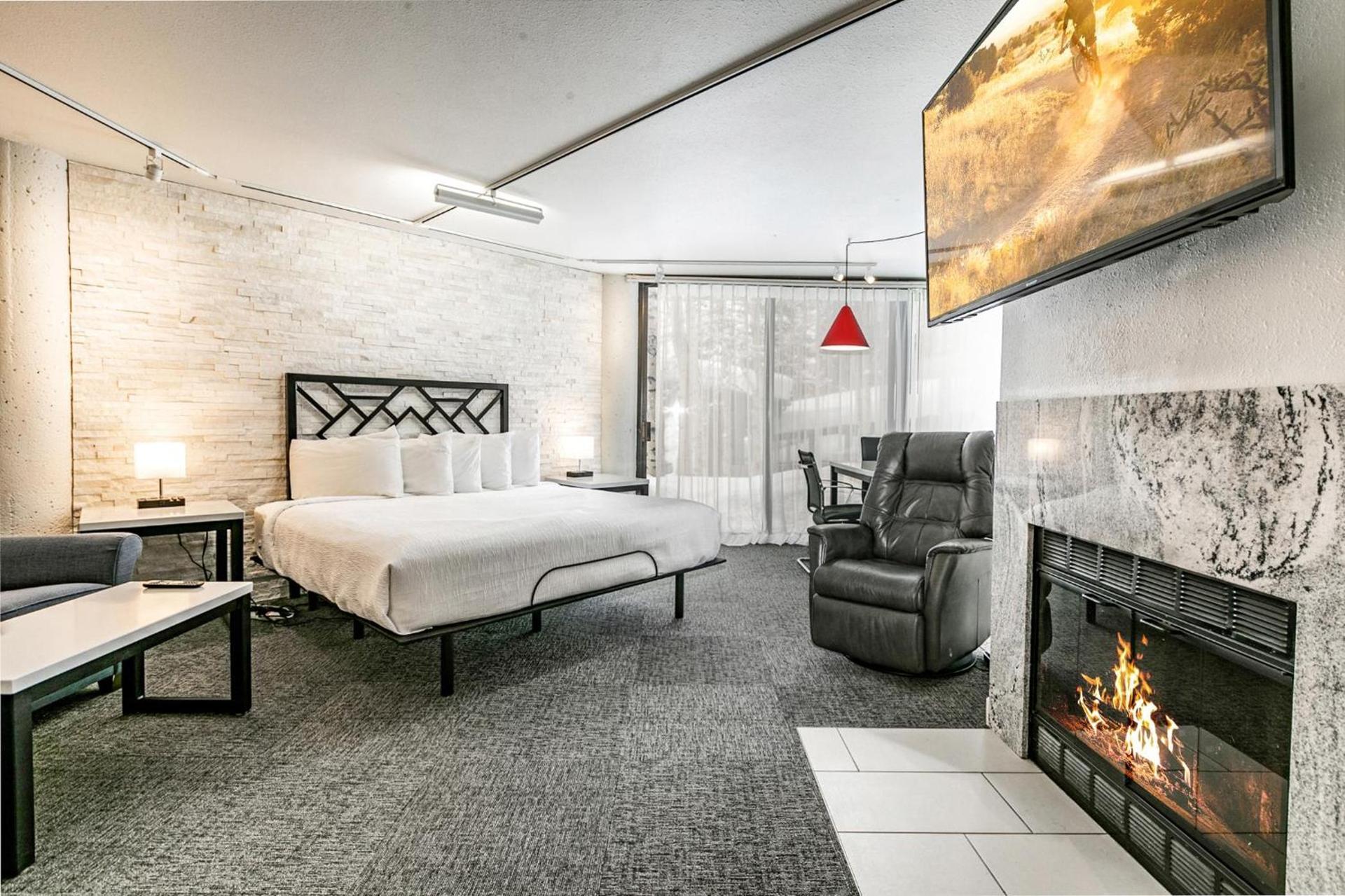 Silver King by All Seasons Resort Lodging photo 74