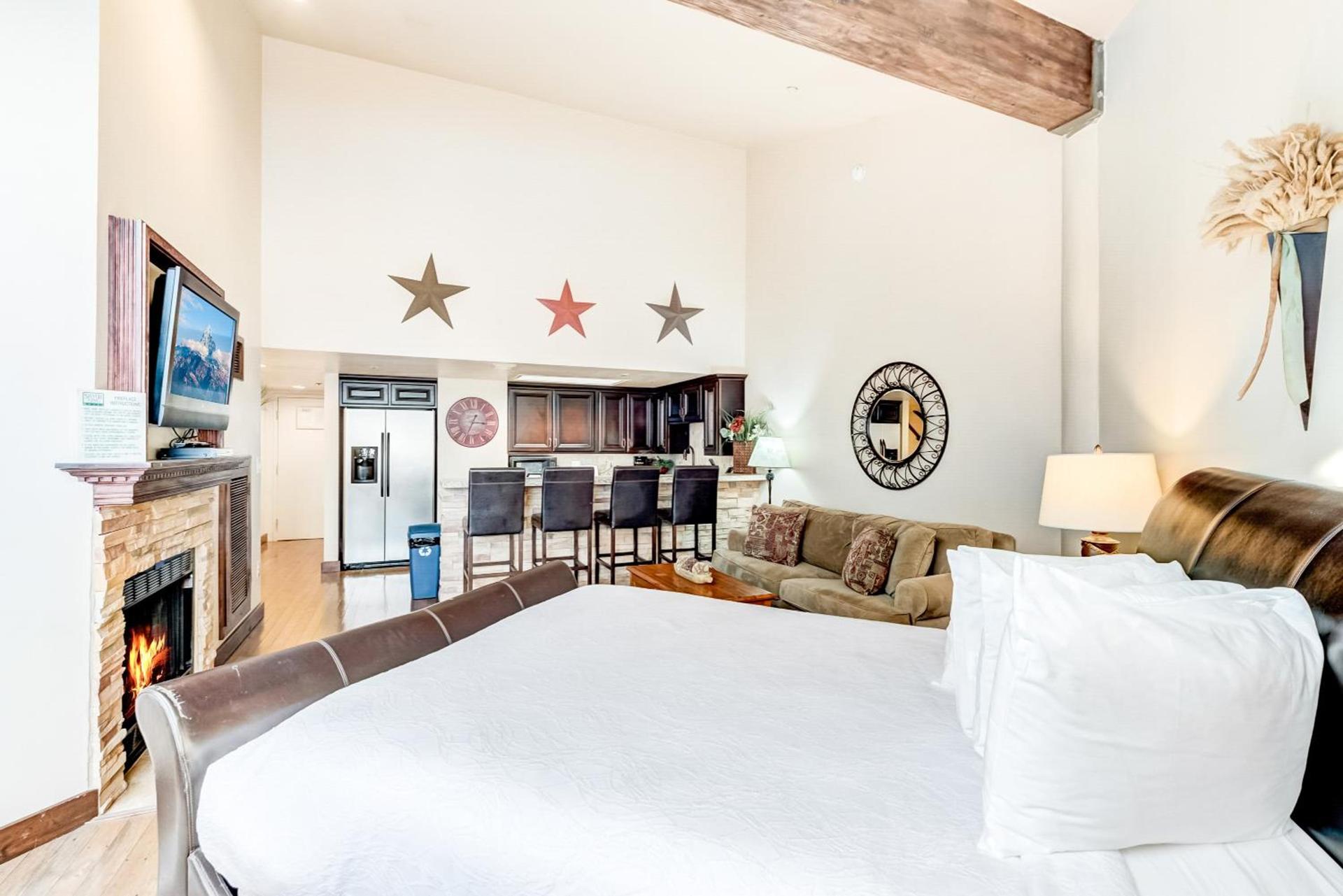 Silver King by All Seasons Resort Lodging photo 89