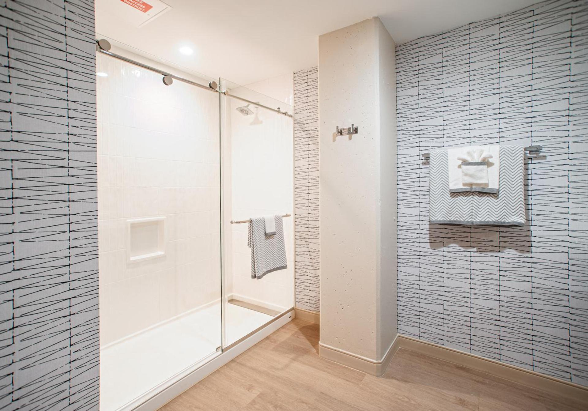 Cambria Hotel Austin Downtown photo 86