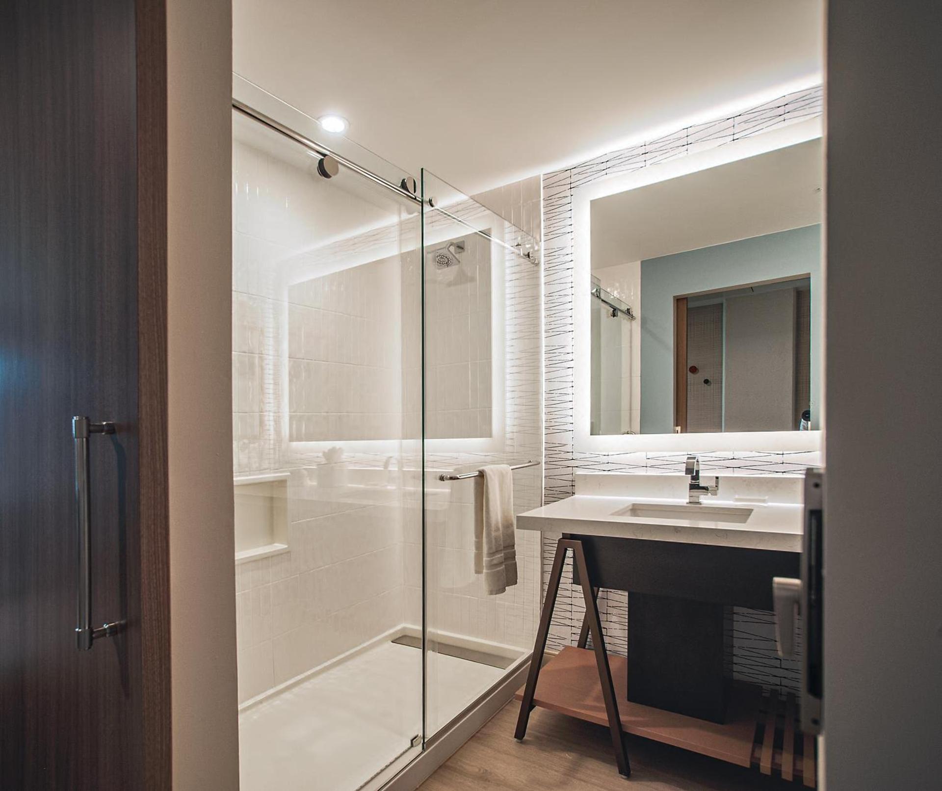 Cambria Hotel Austin Downtown photo 91