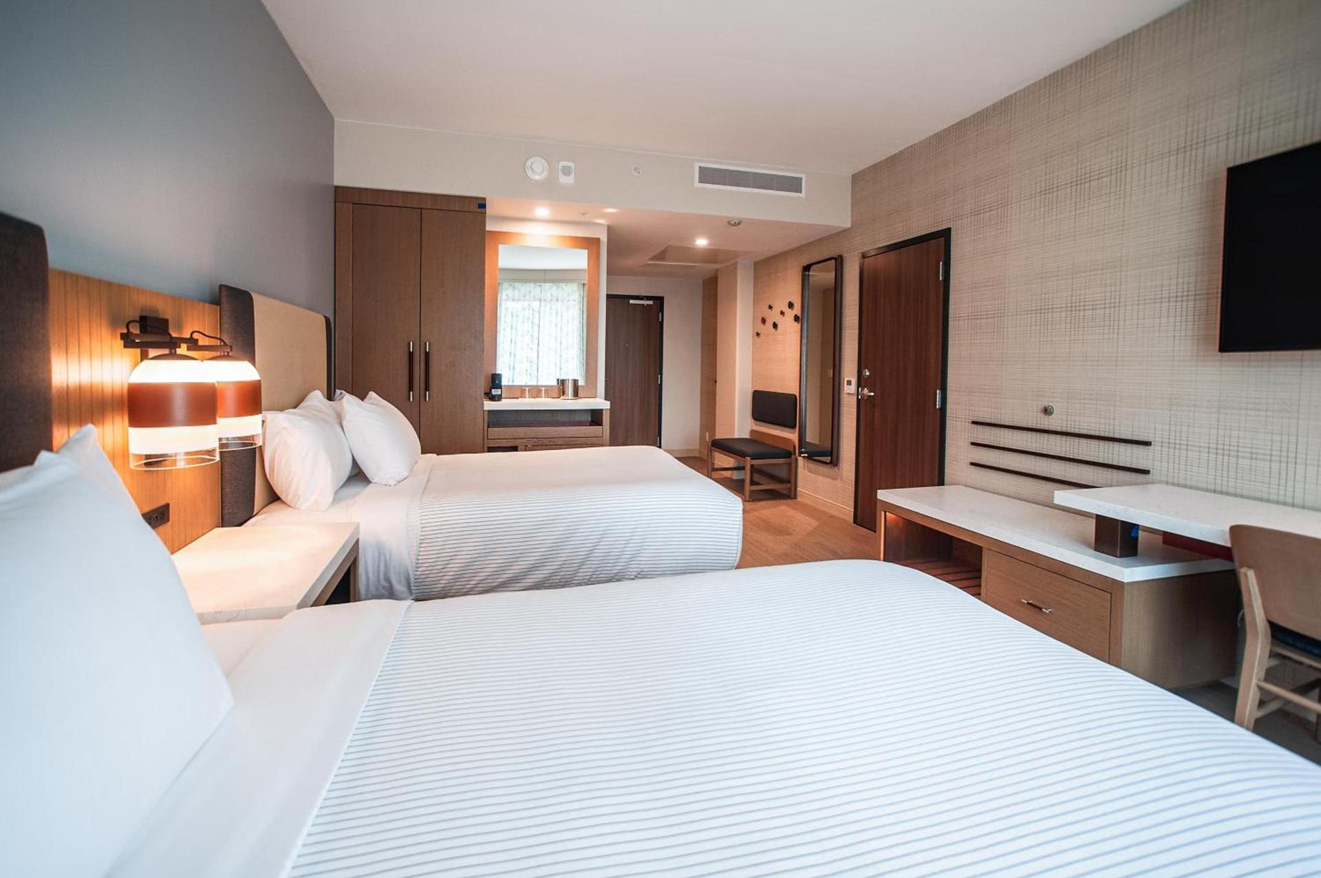 Cambria Hotel Austin Downtown photo 92