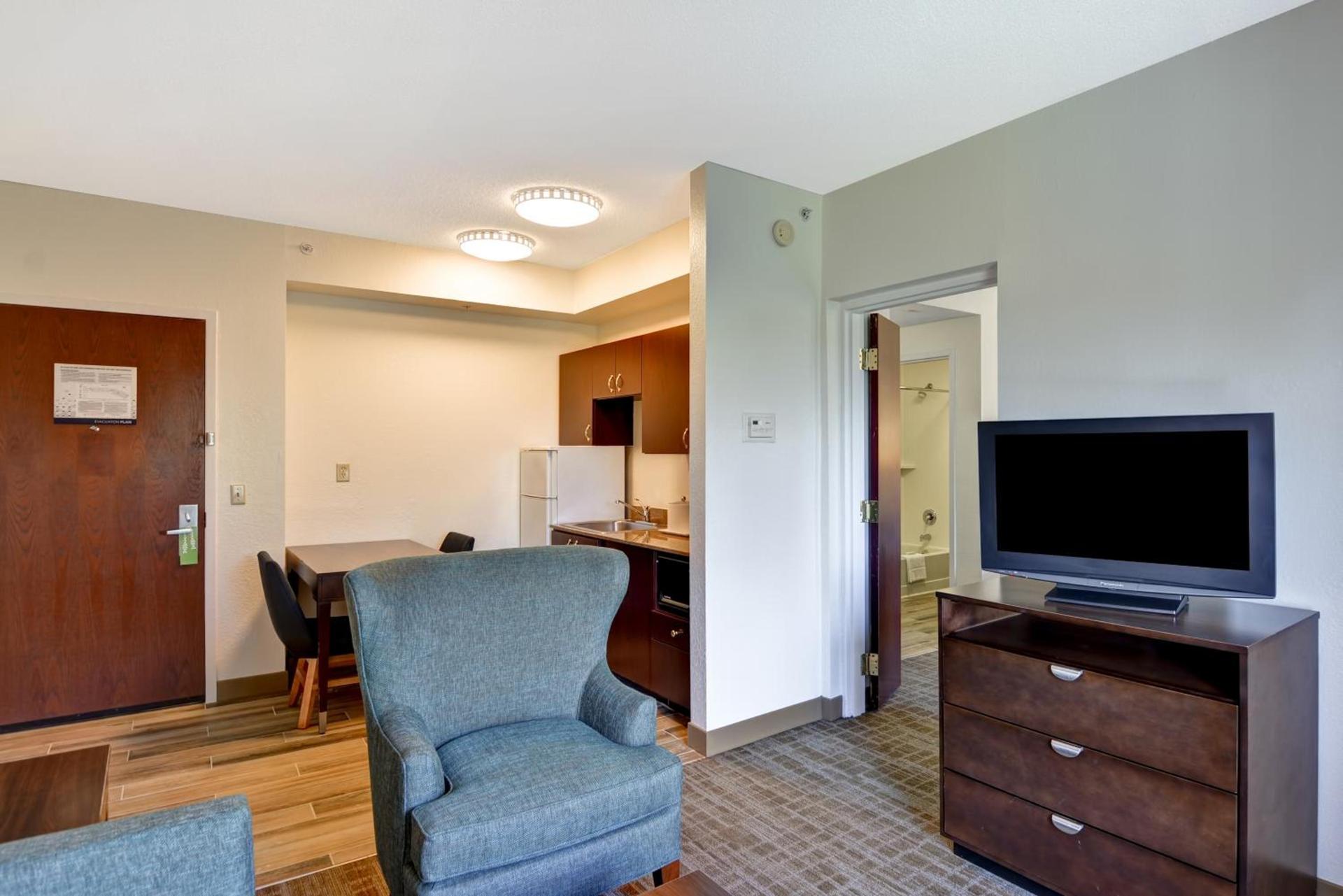 Hampton Inn & Suites Boynton Beach photo 12
