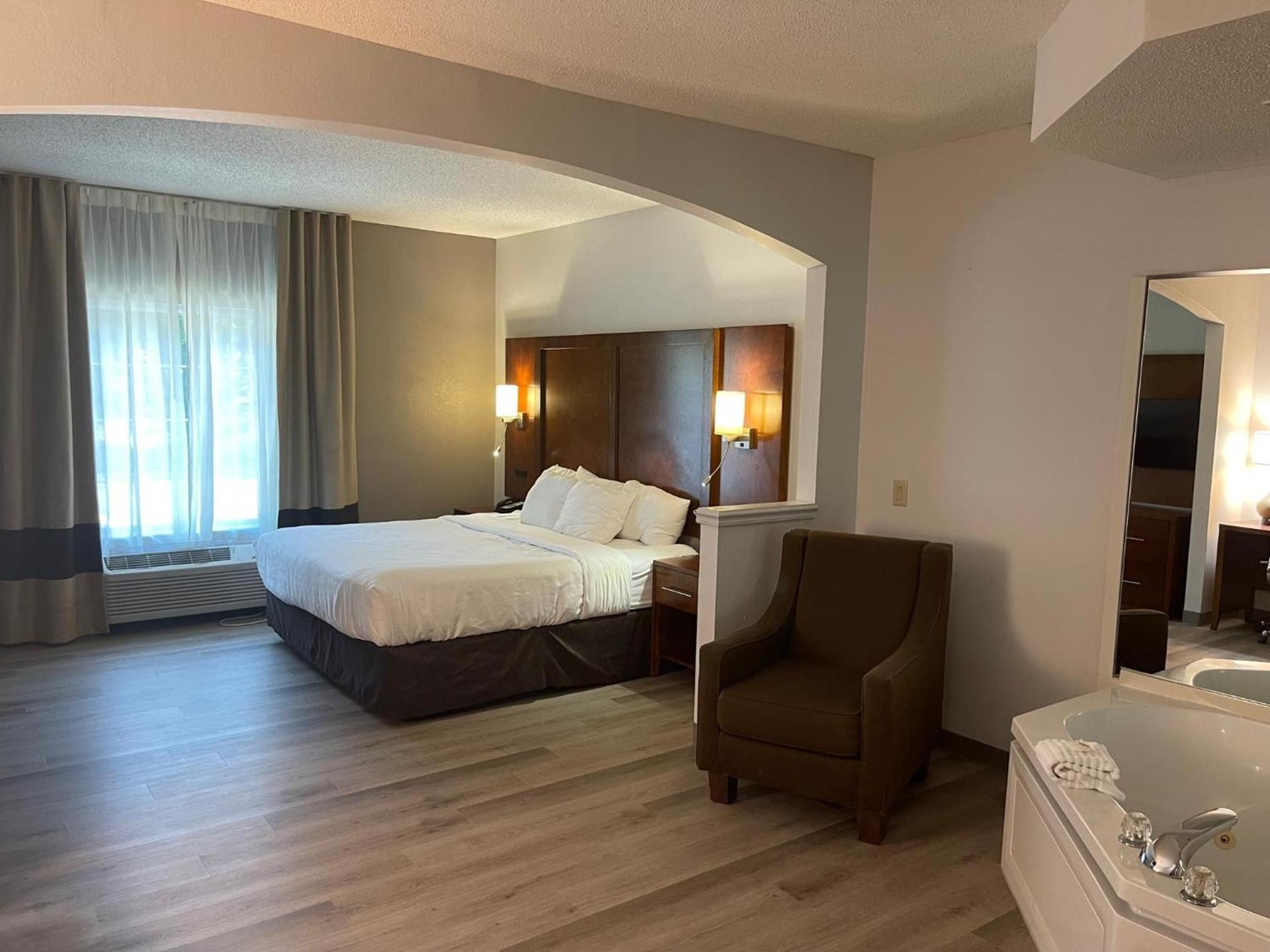 Comfort Suites Salisbury I-85 photo 52
