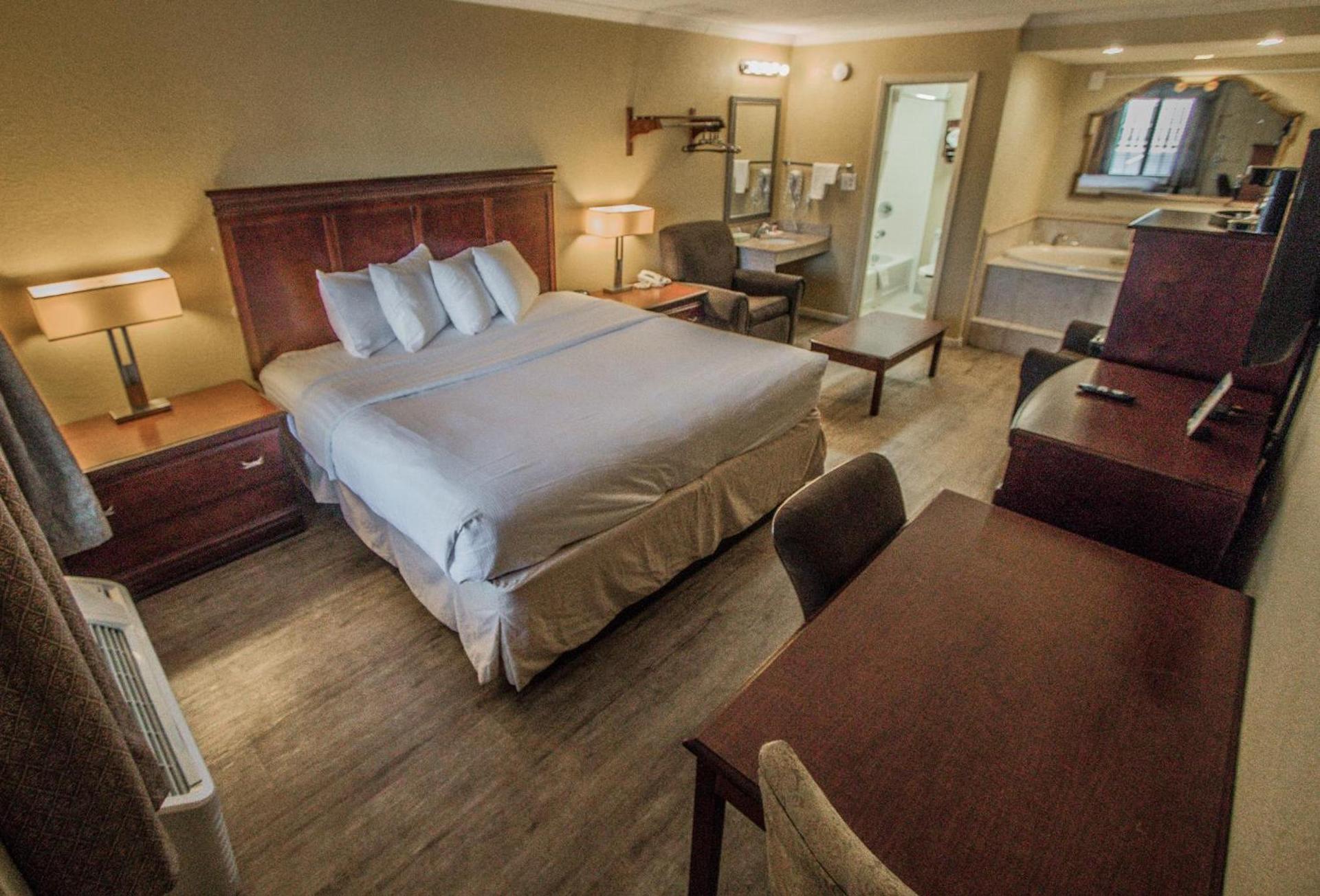 Days Inn by Wyndham Destin photo 48