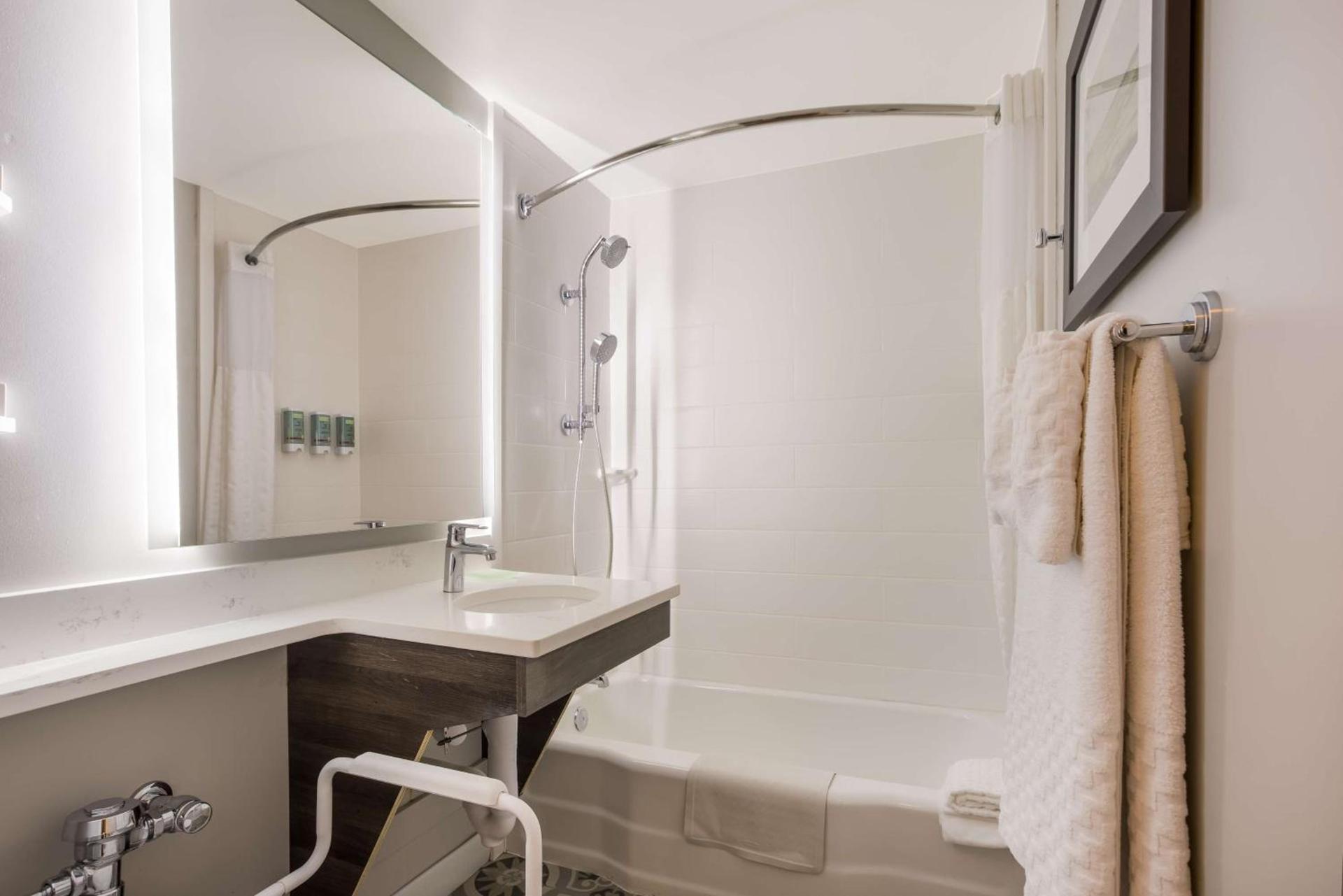Best Western Sea Island Inn photo 21