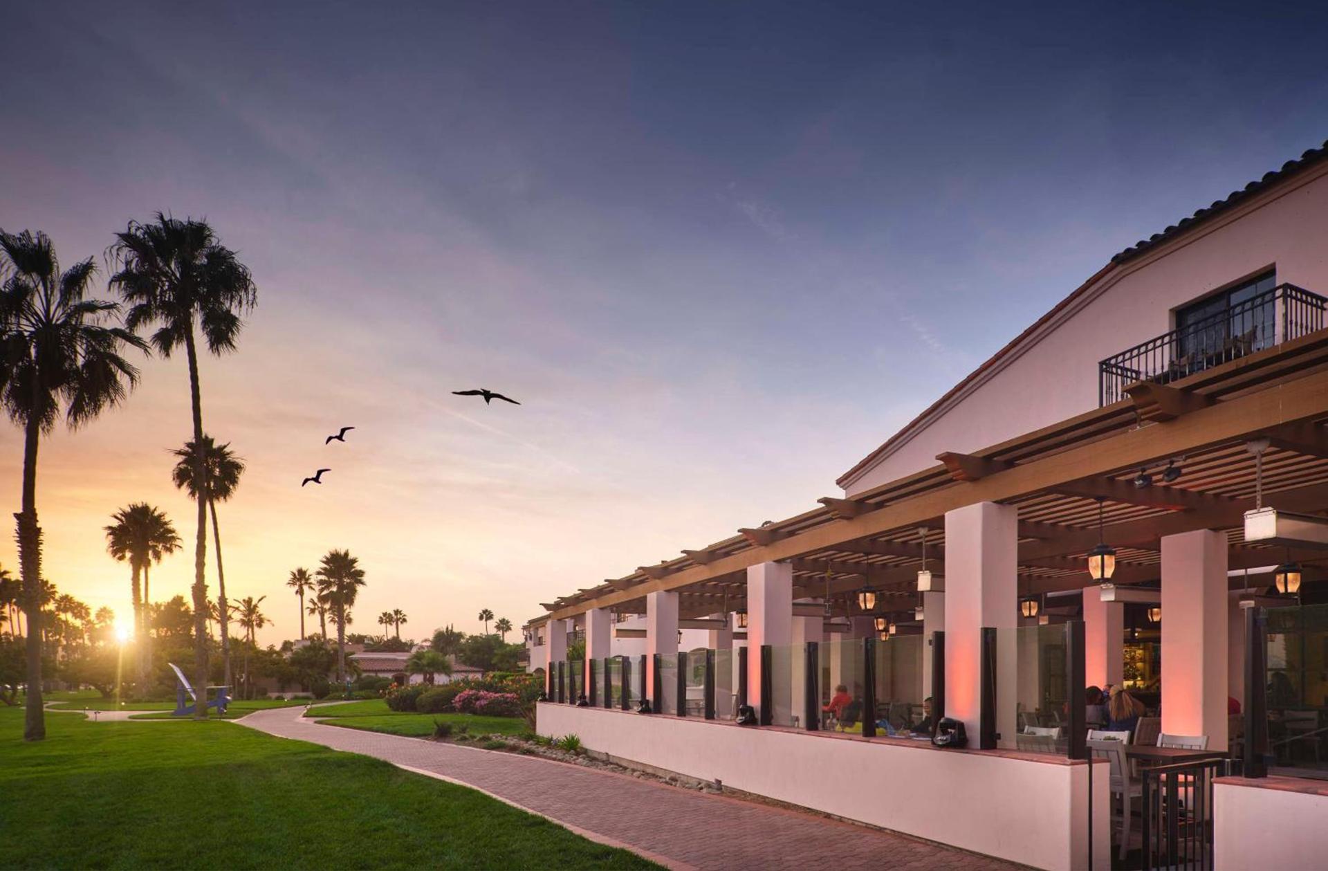Hilton Santa Barbara Beachfront Resort photo 3